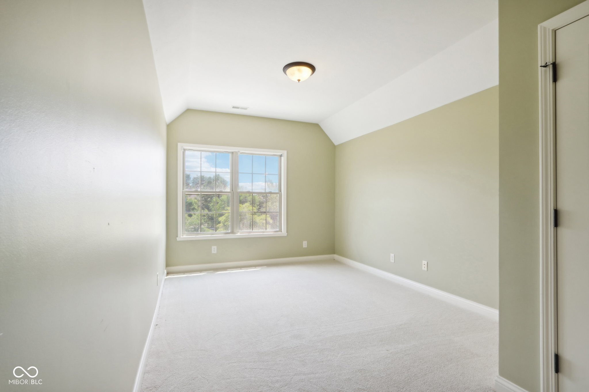 6687 Beekman Place Unit: C