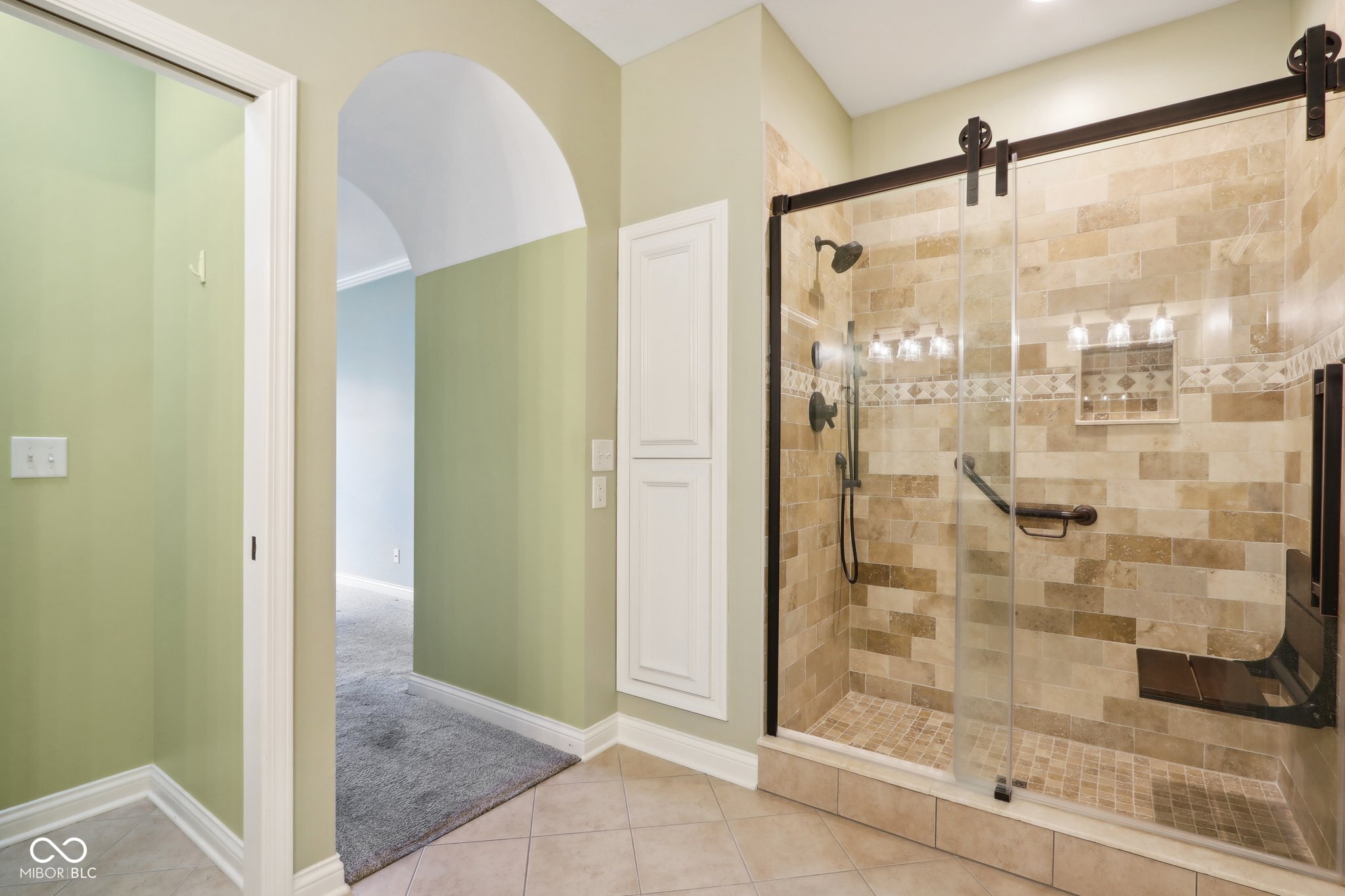 6687 Beekman Place Unit: C