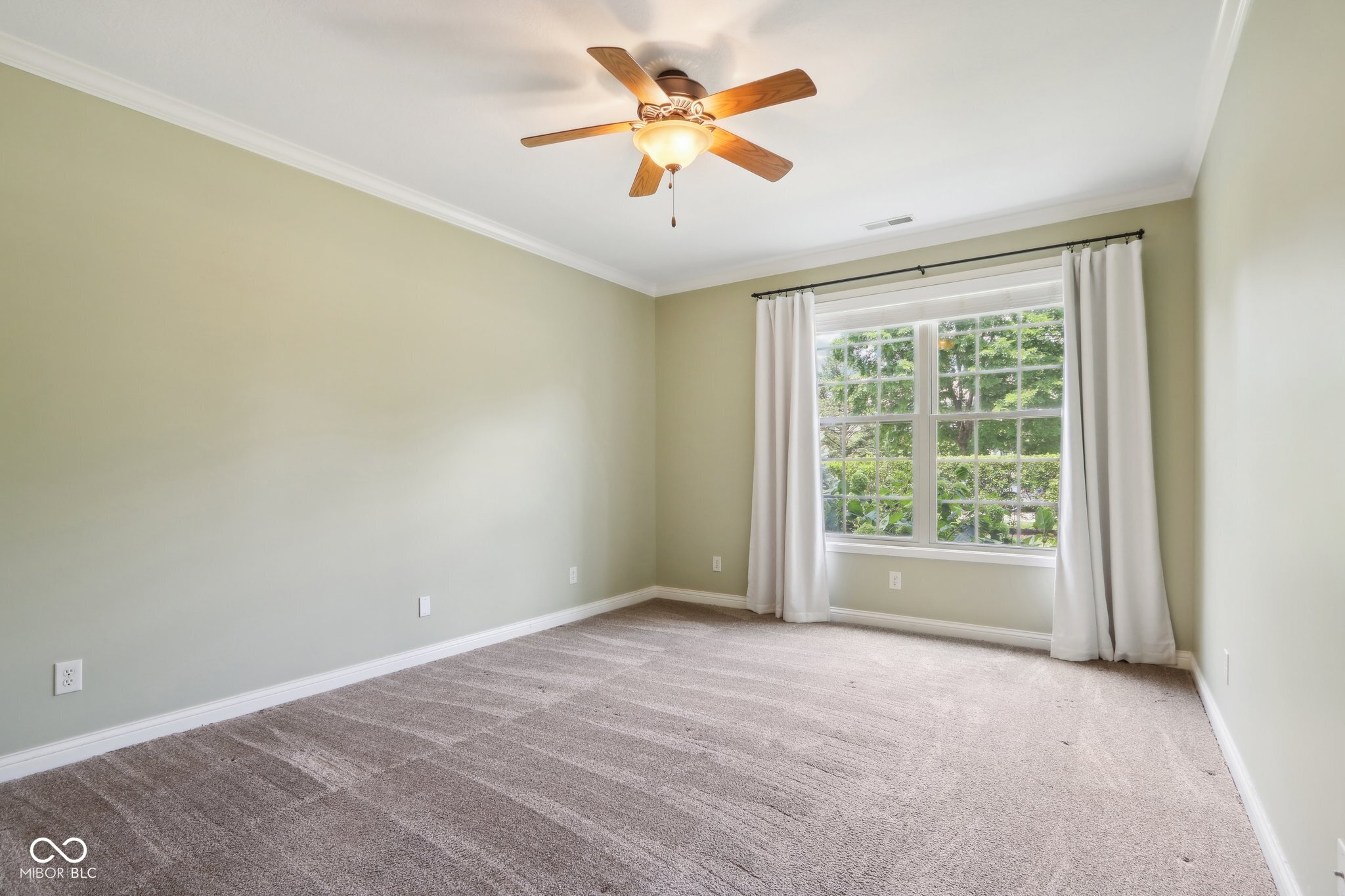 6687 Beekman Place Unit: C