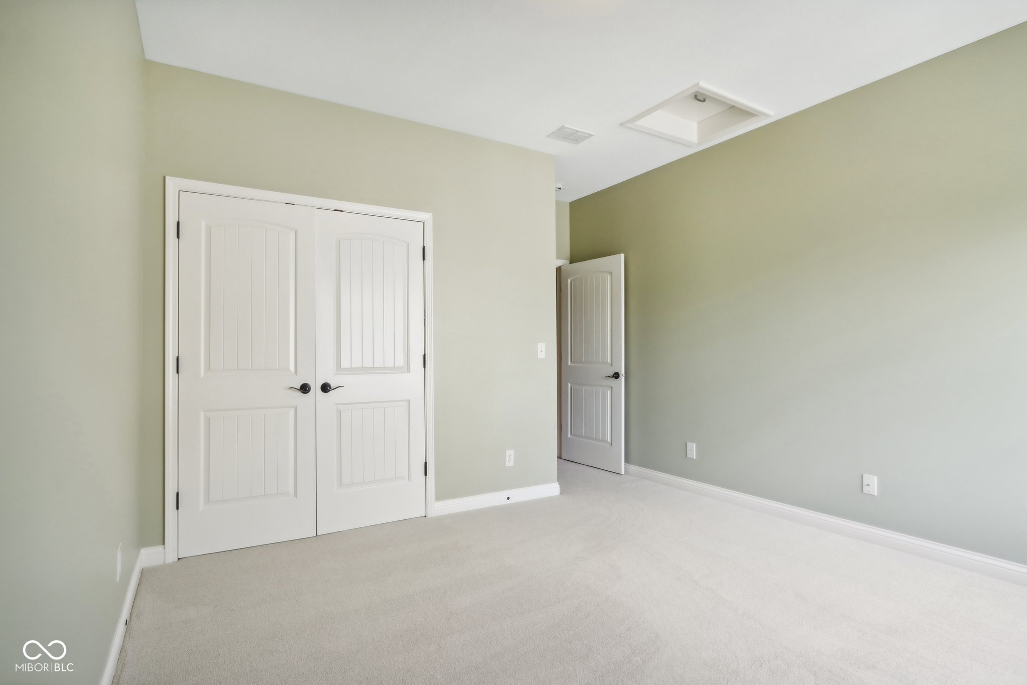 6687 Beekman Place Unit: C