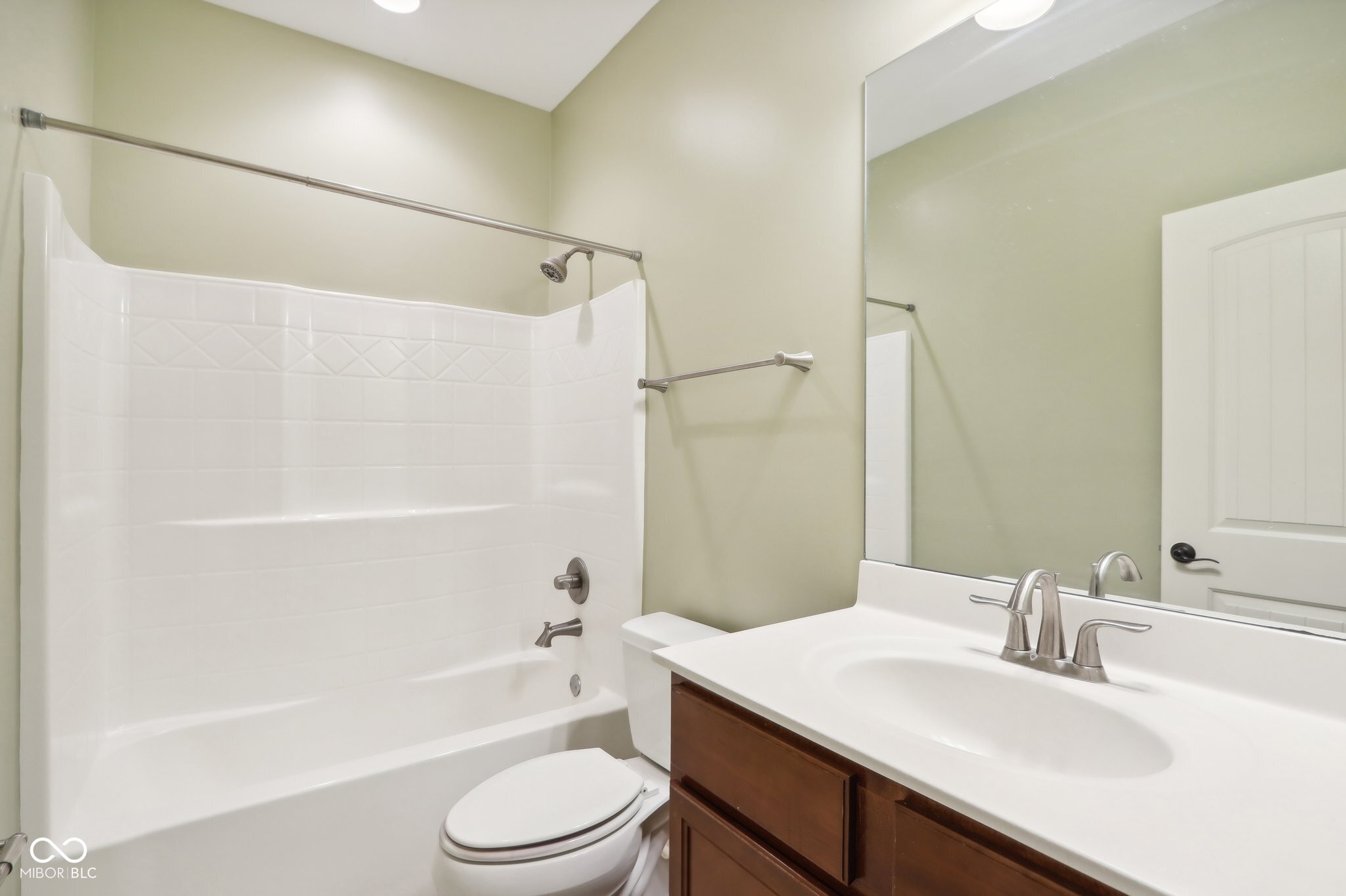 6687 Beekman Place Unit: C