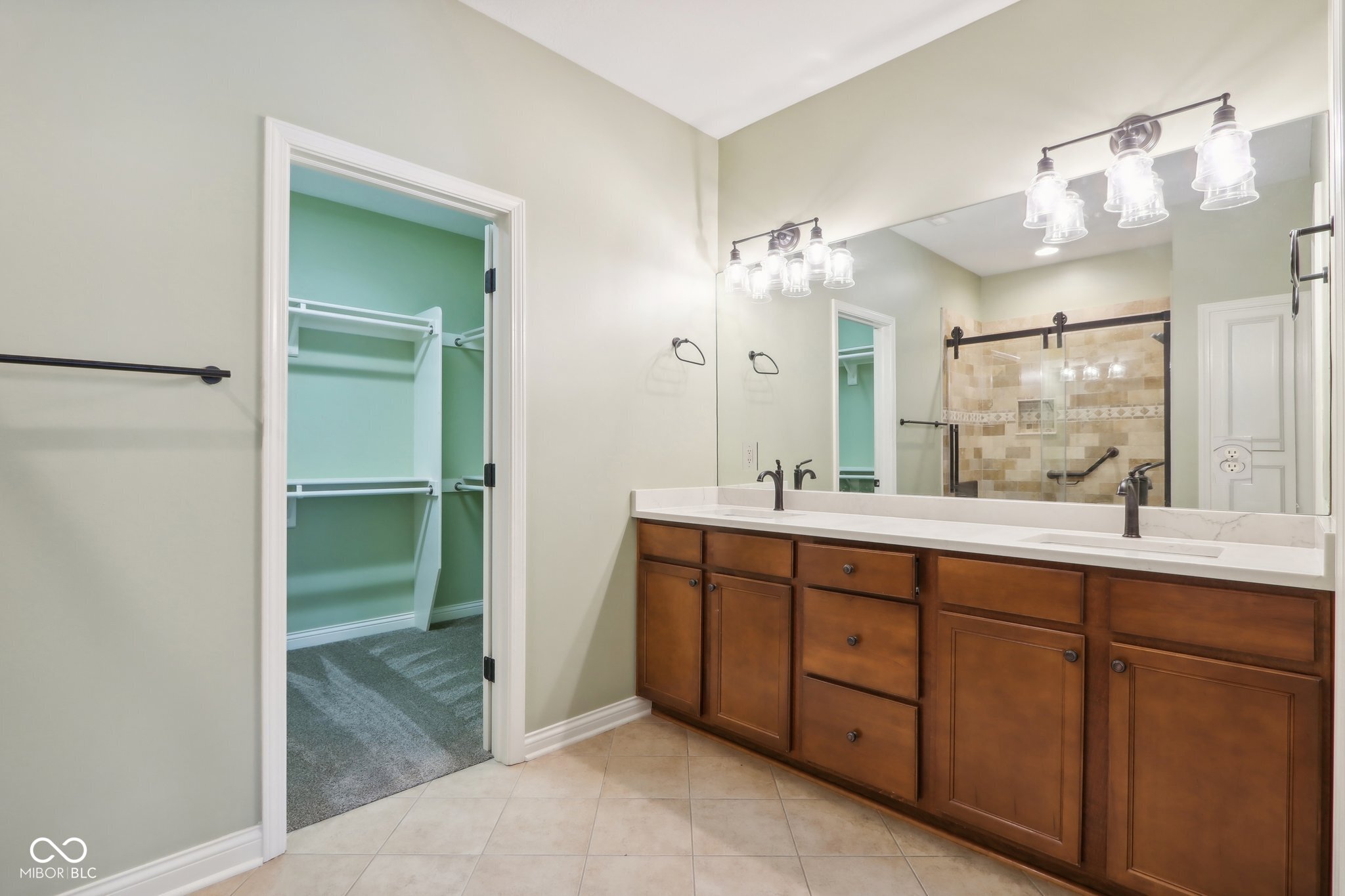 6687 Beekman Place Unit: C