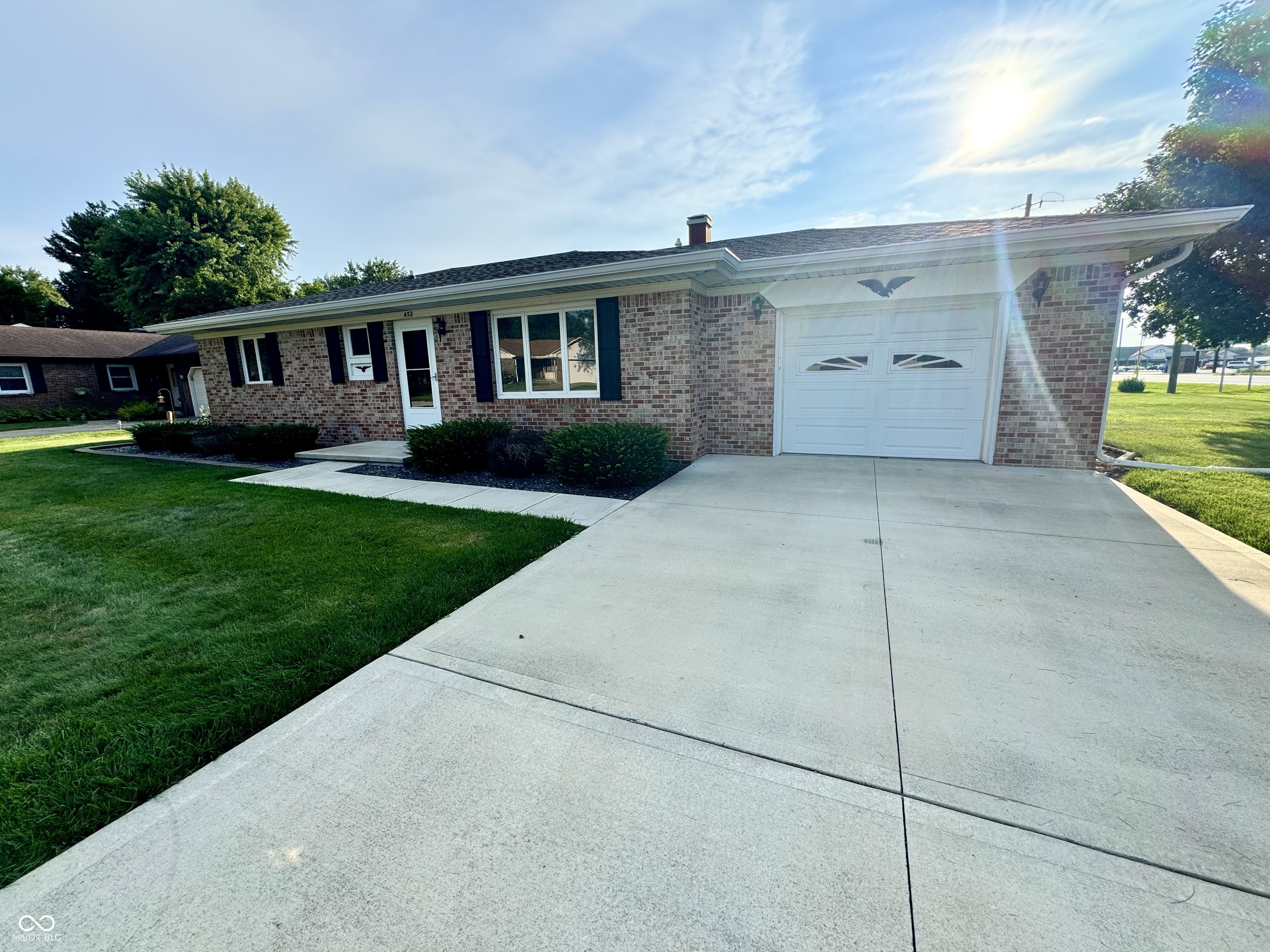 452 Greenacres Drive