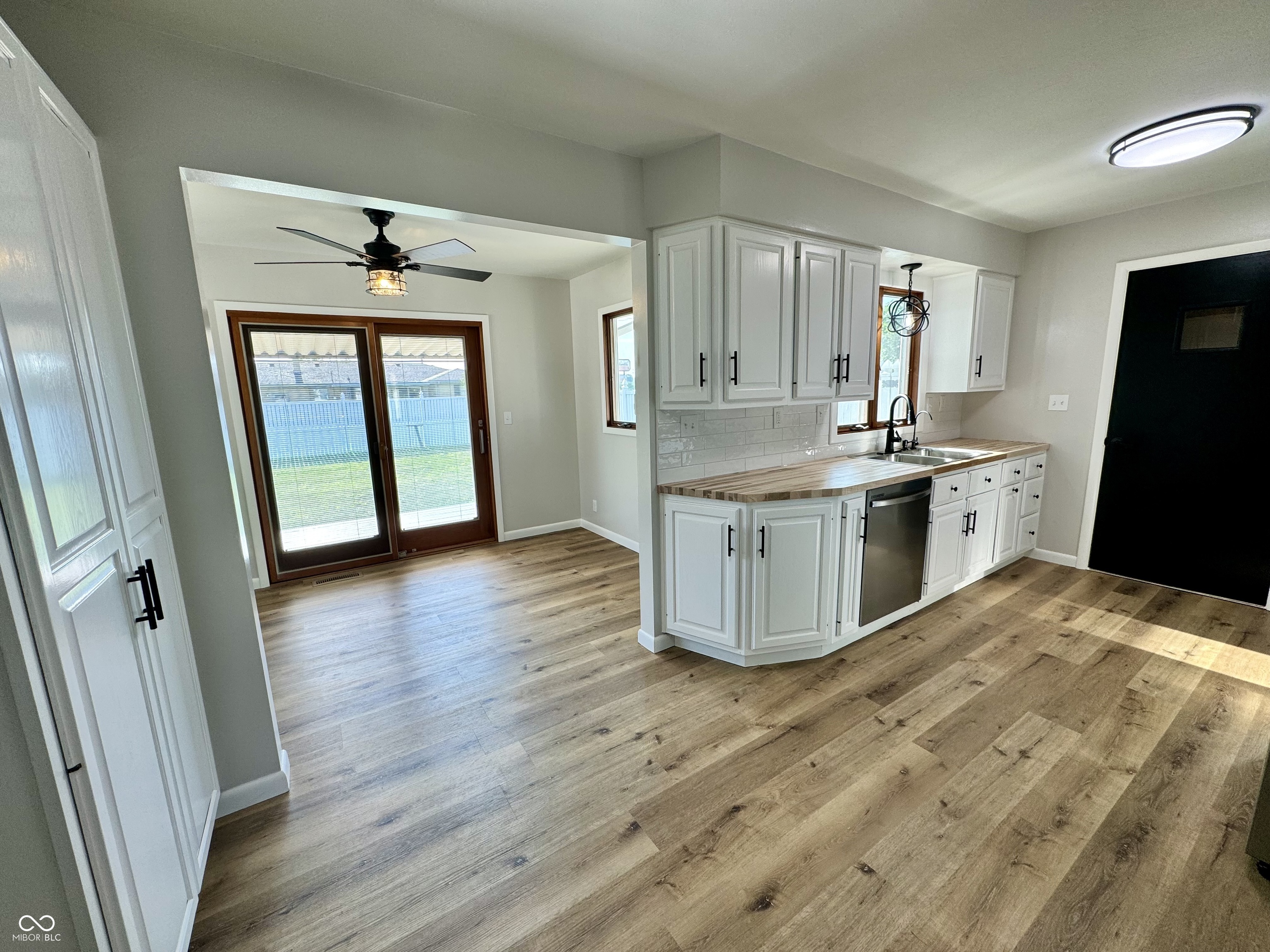 452 Greenacres Drive