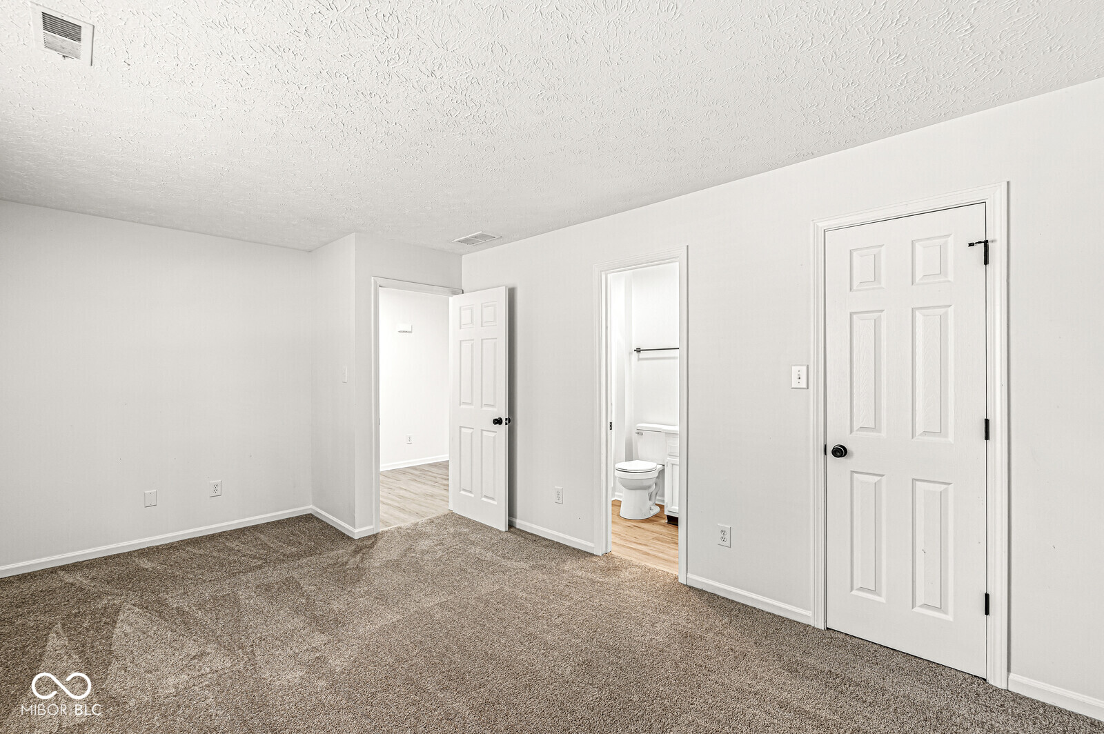 5980 Sycamore Forge Drive