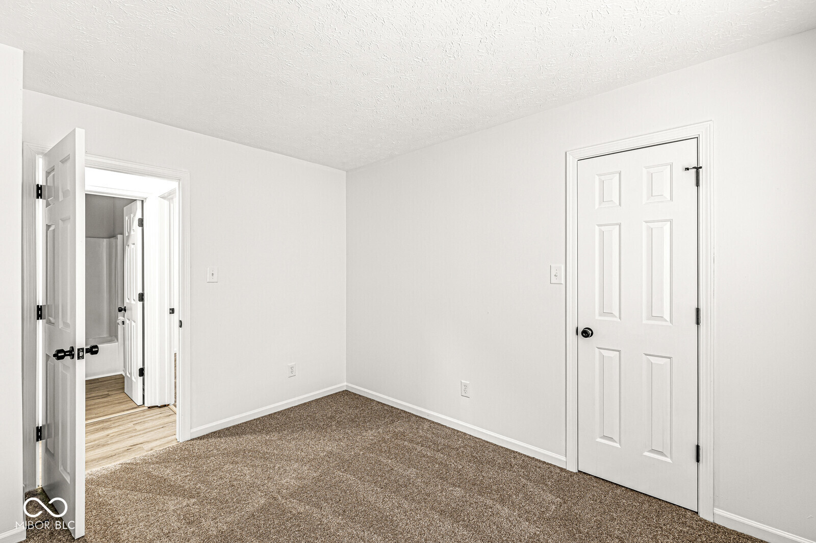 5980 Sycamore Forge Drive