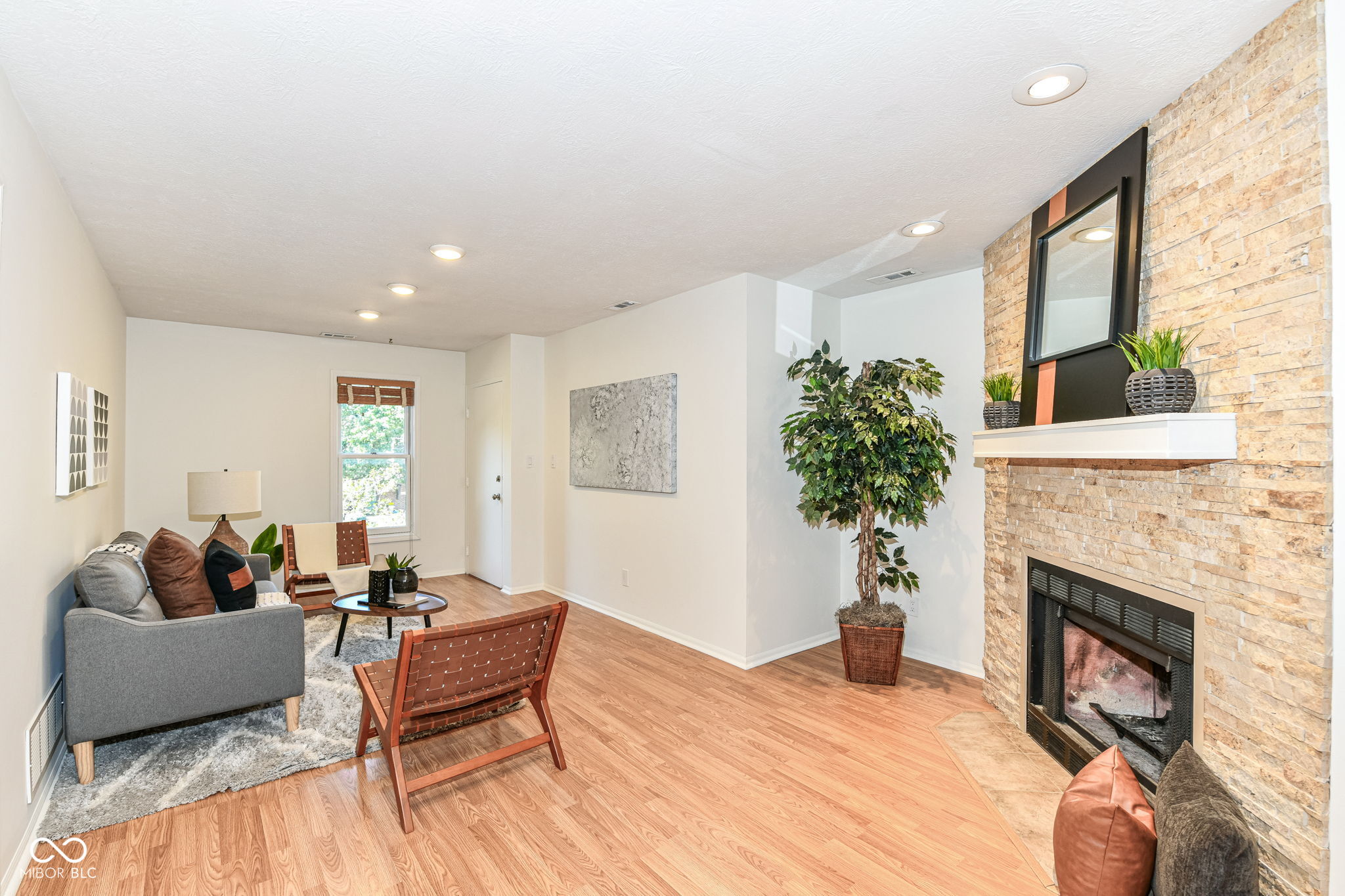 811 N East Street N Unit: 4