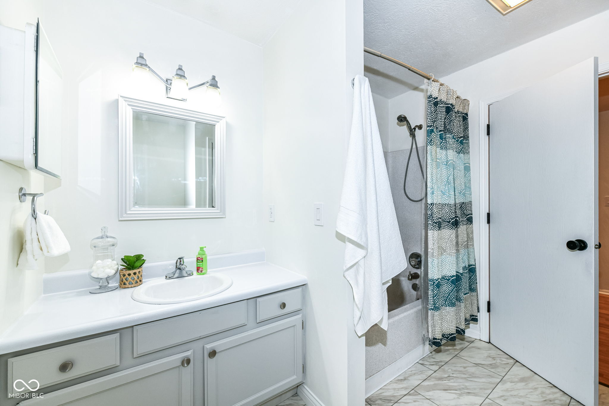 811 N East Street N Unit: 4