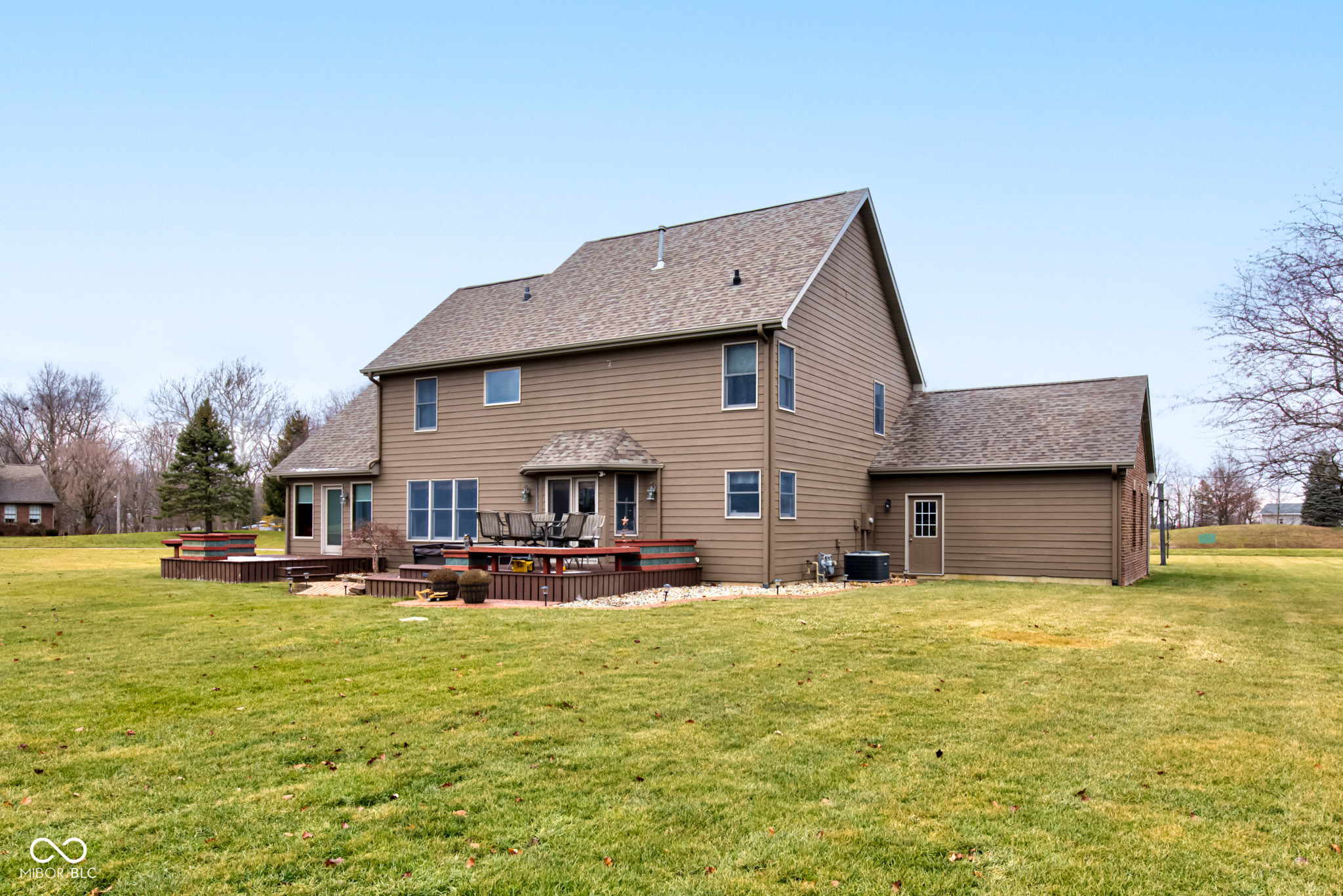 1571 S Mayberry Drive