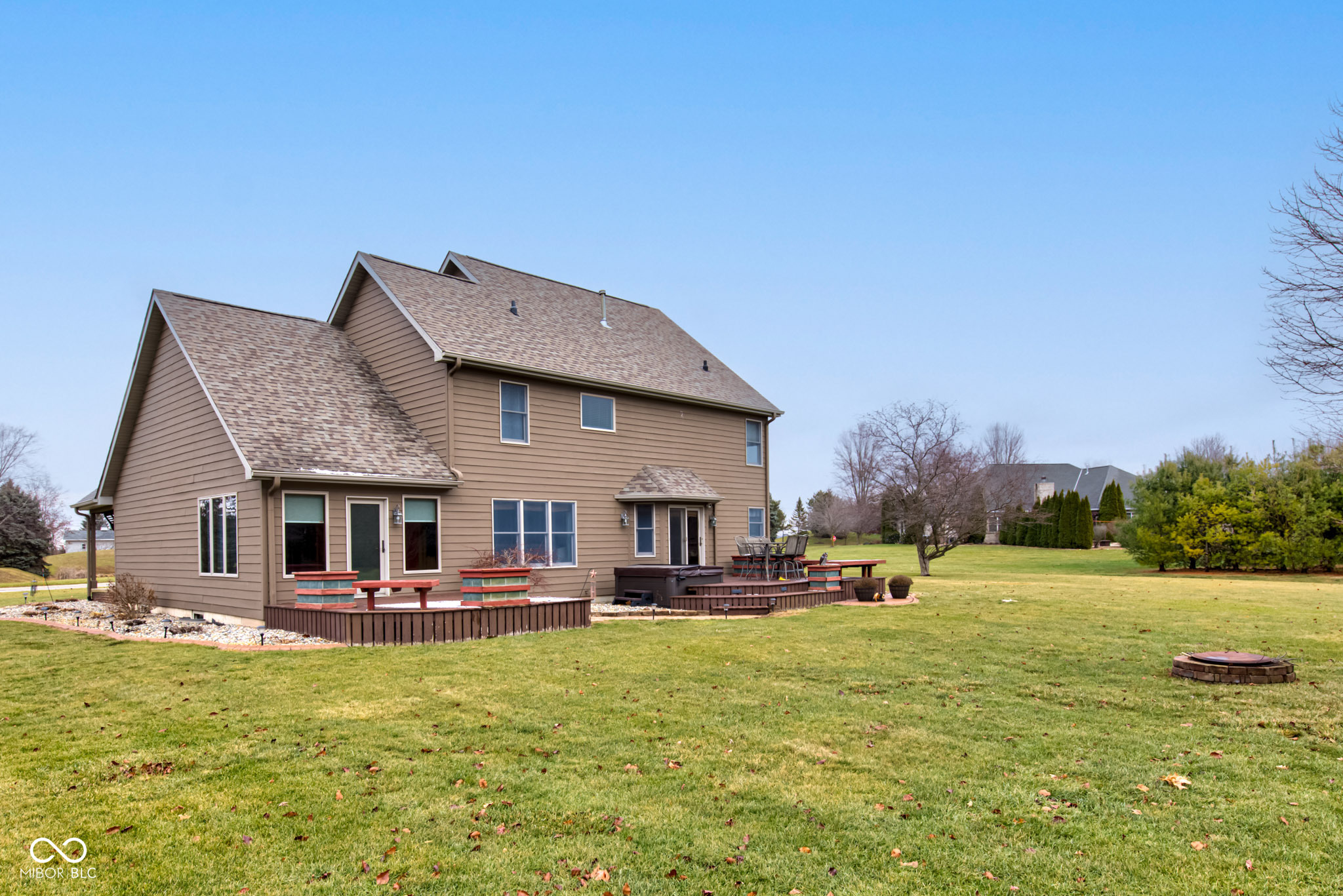 1571 S Mayberry Drive