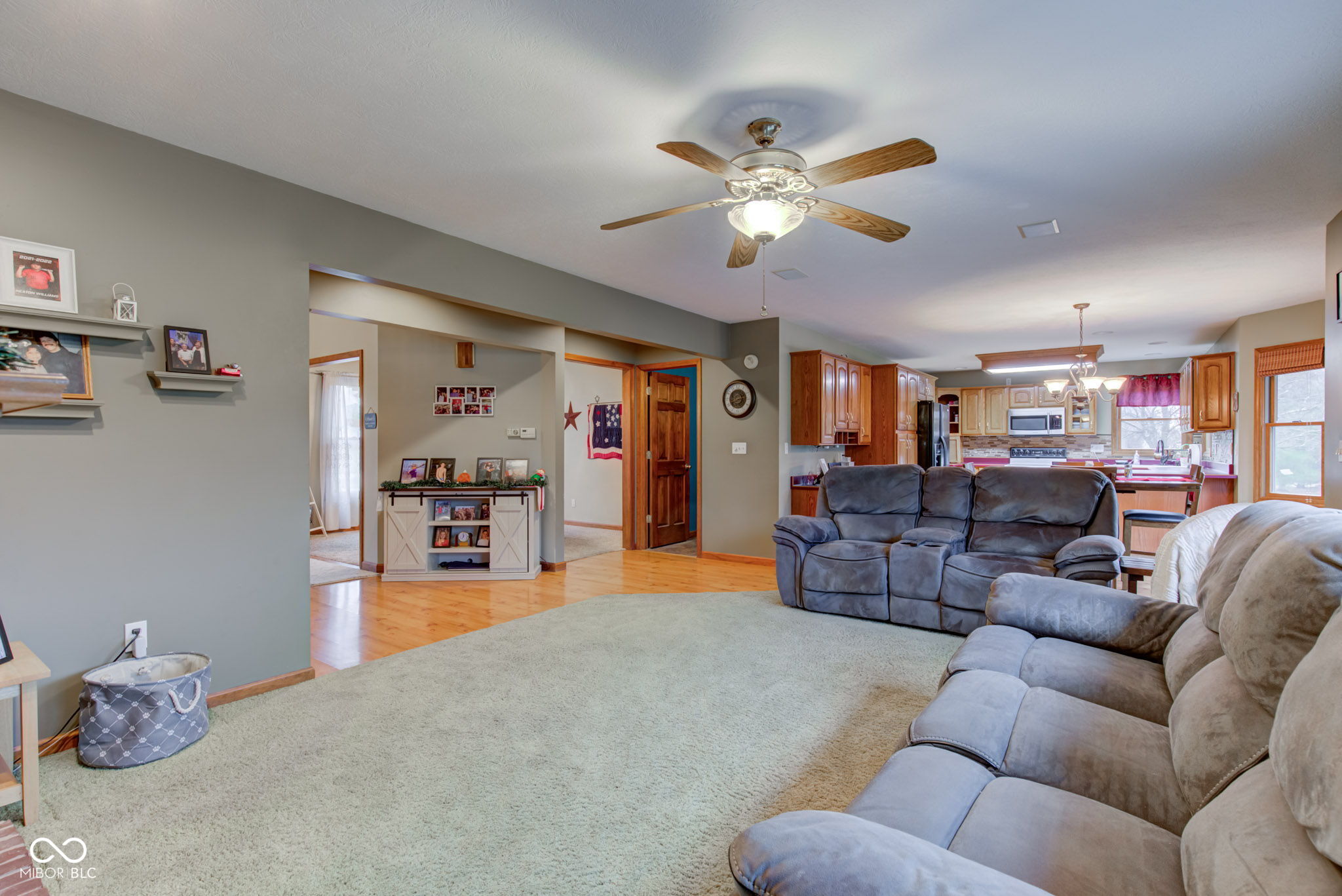 1571 S Mayberry Drive