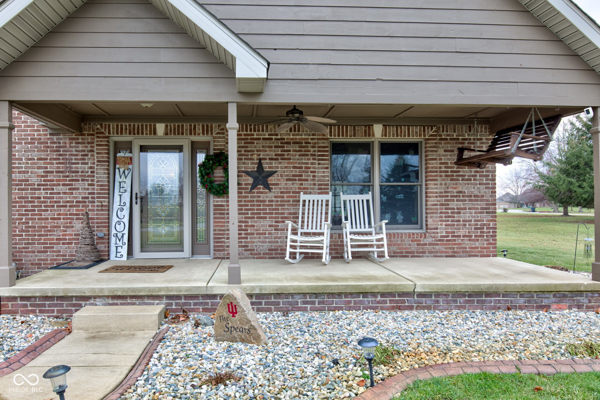 1571 S Mayberry Drive