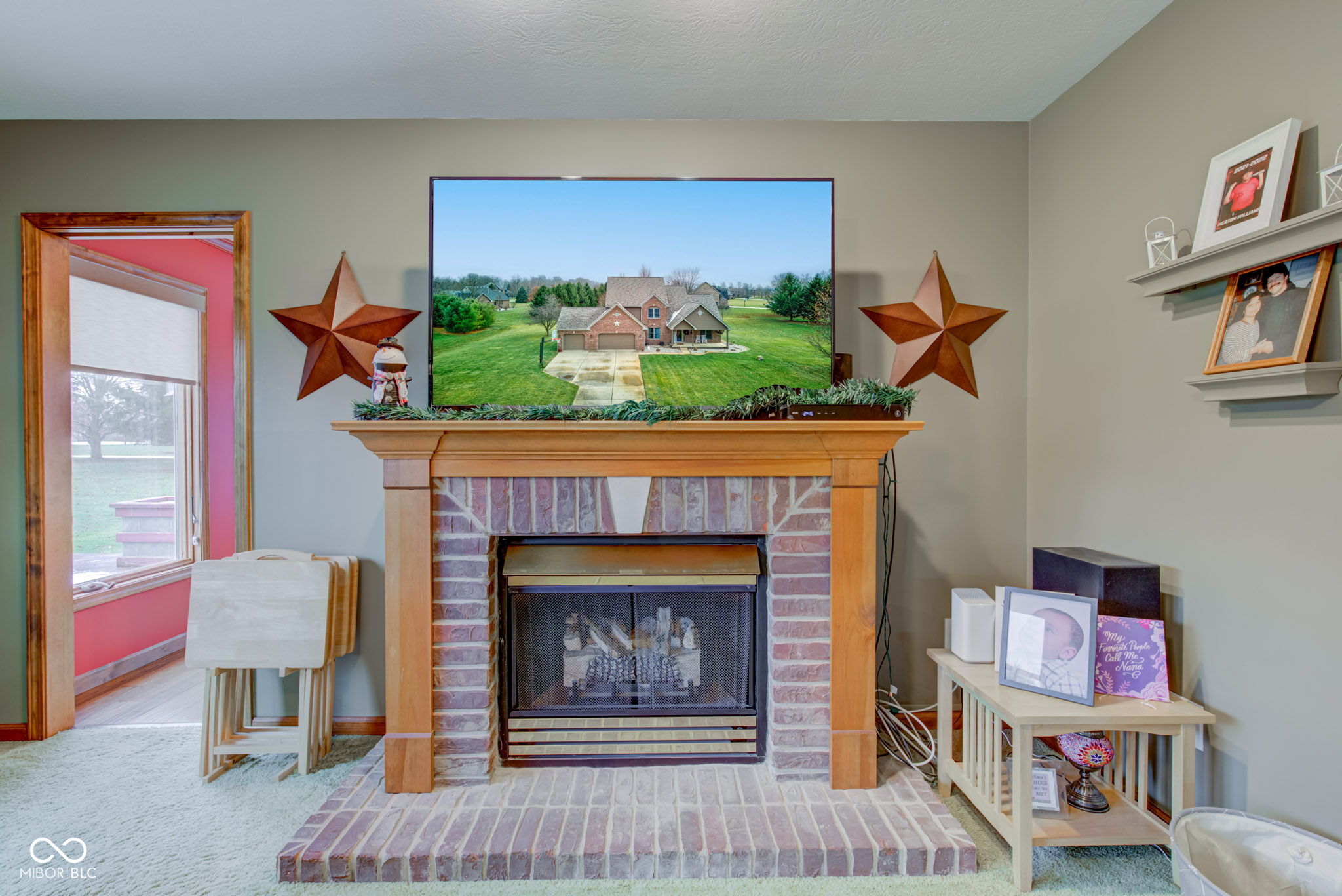 1571 S Mayberry Drive
