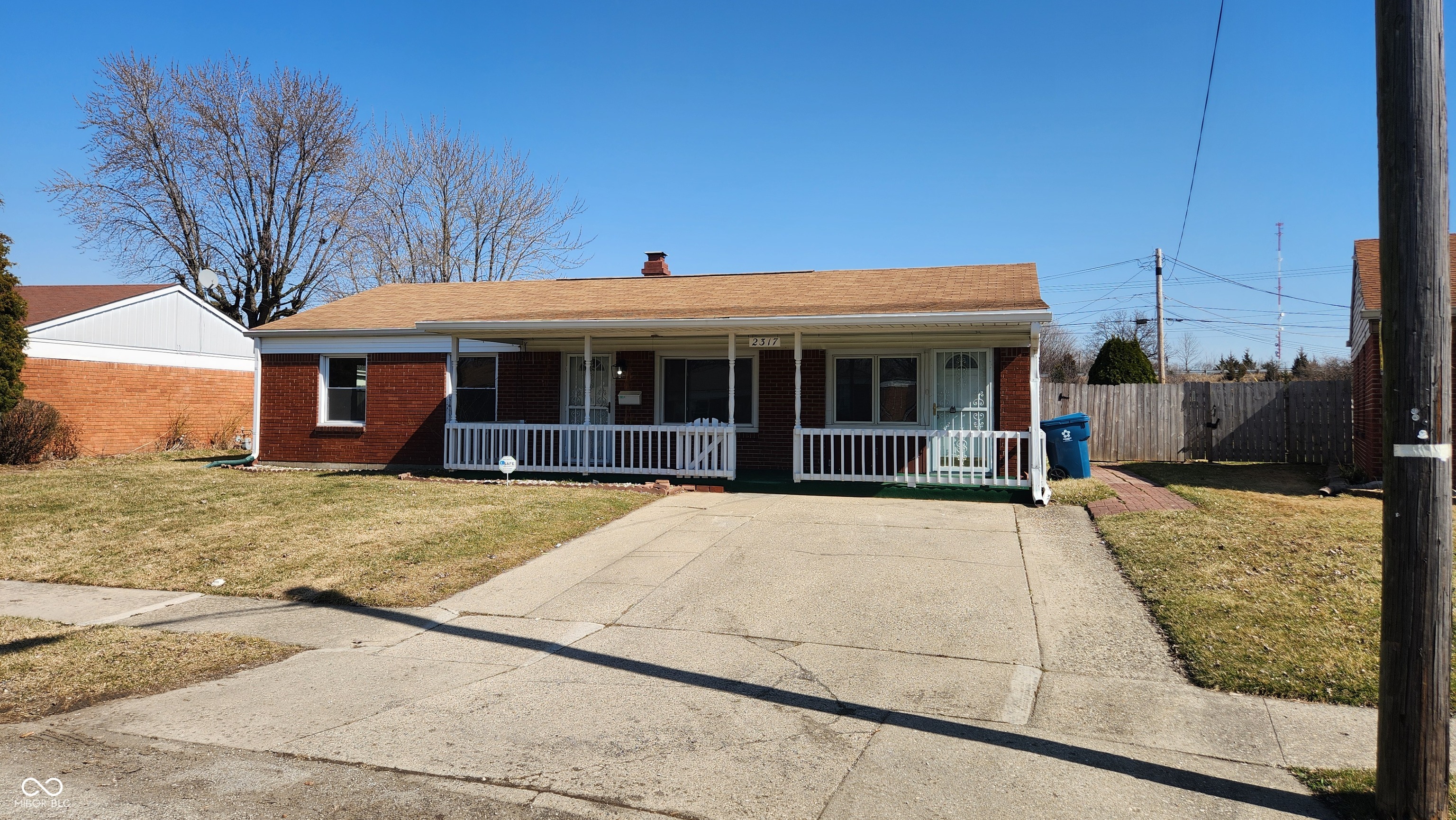 2317 Courtney Road