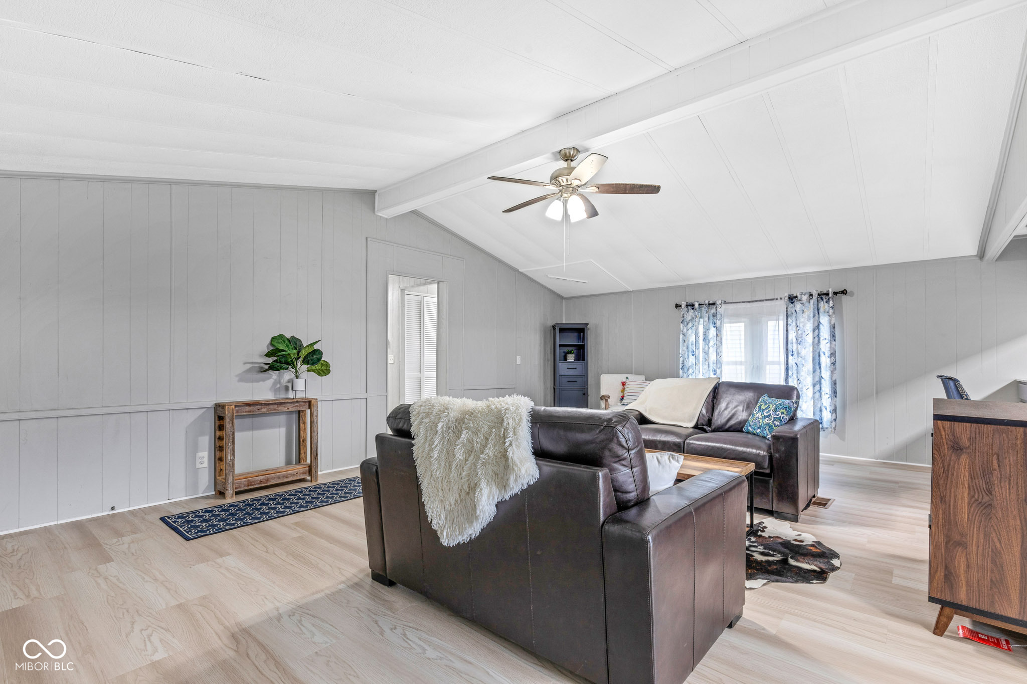 93 Fountain Lake Drive