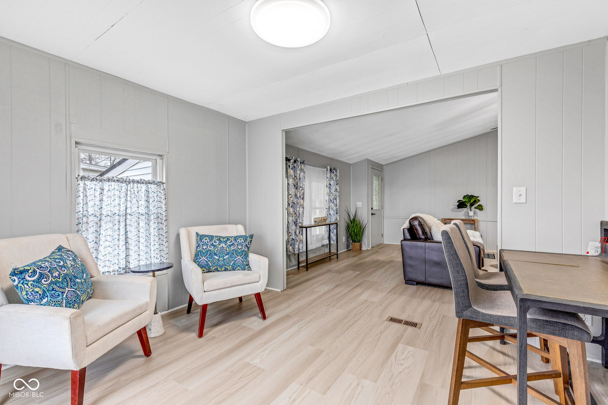 93 Fountain Lake Drive