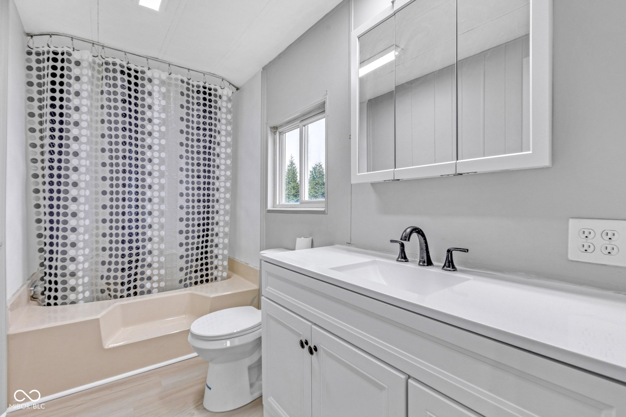 93 Fountain Lake Drive