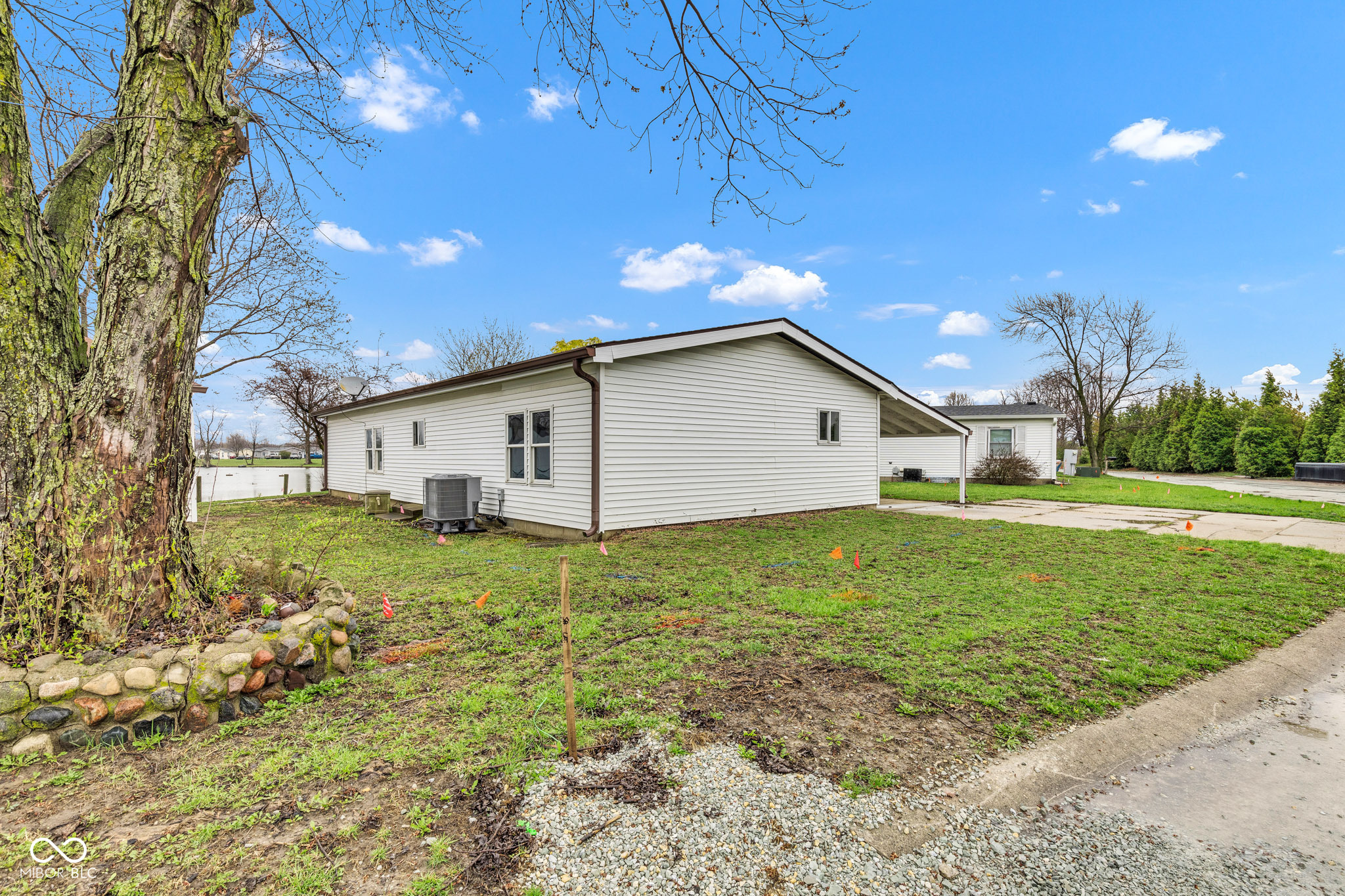 93 Fountain Lake Drive