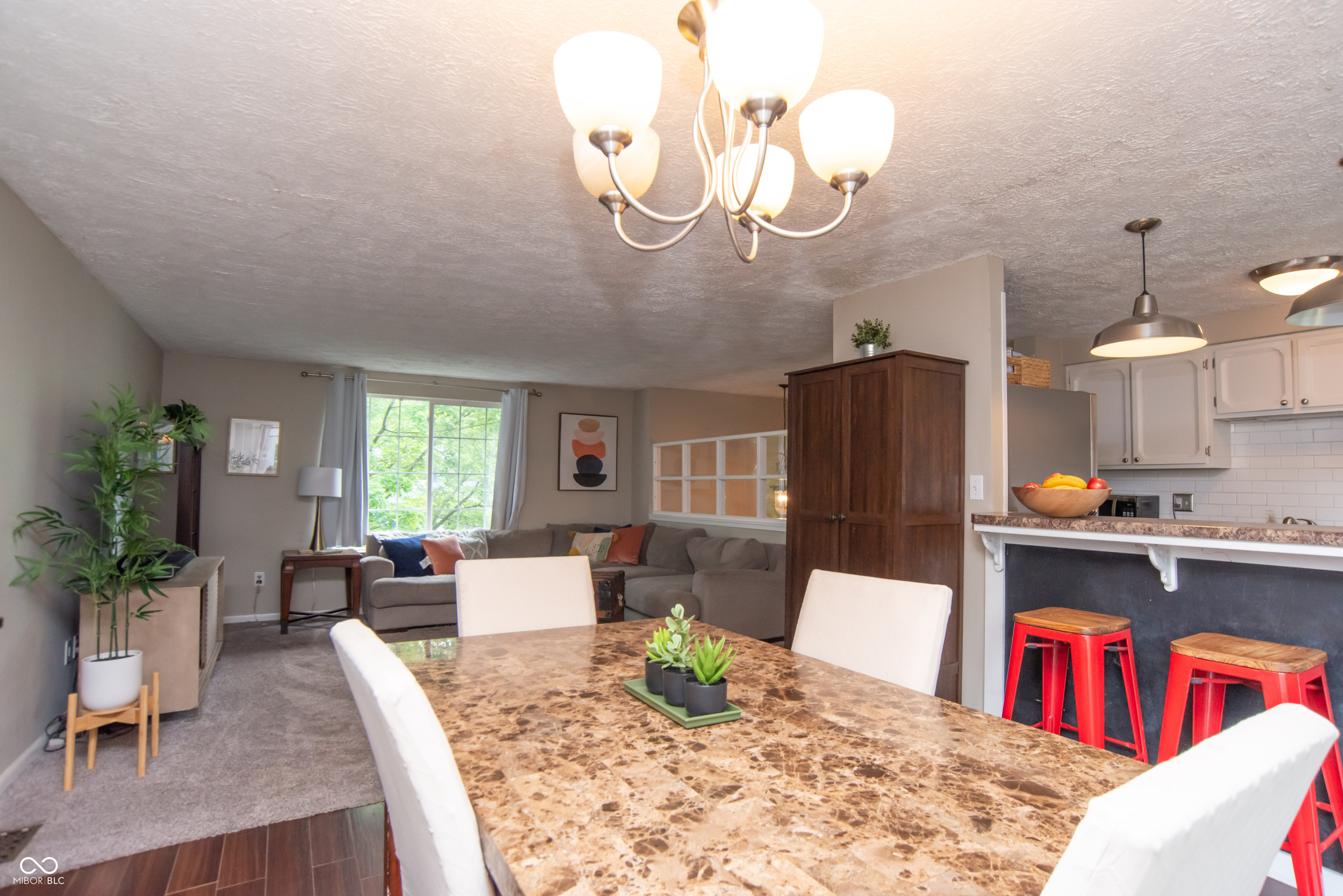 6118 Thrushwood Circle