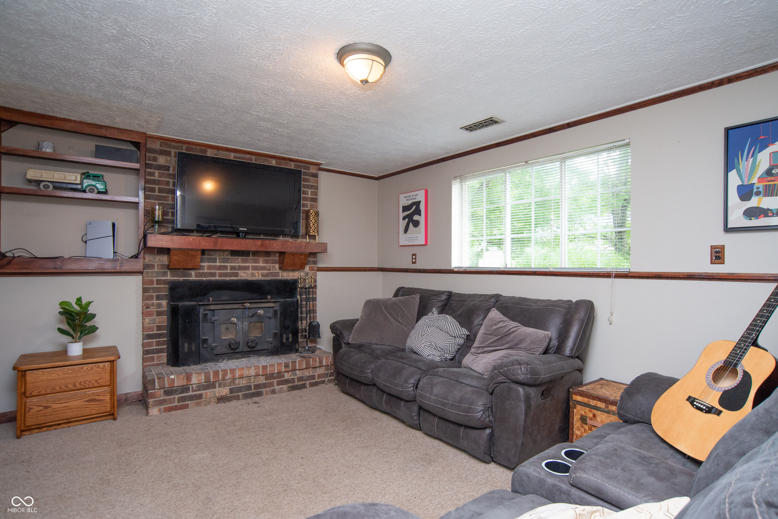 6118 Thrushwood Circle