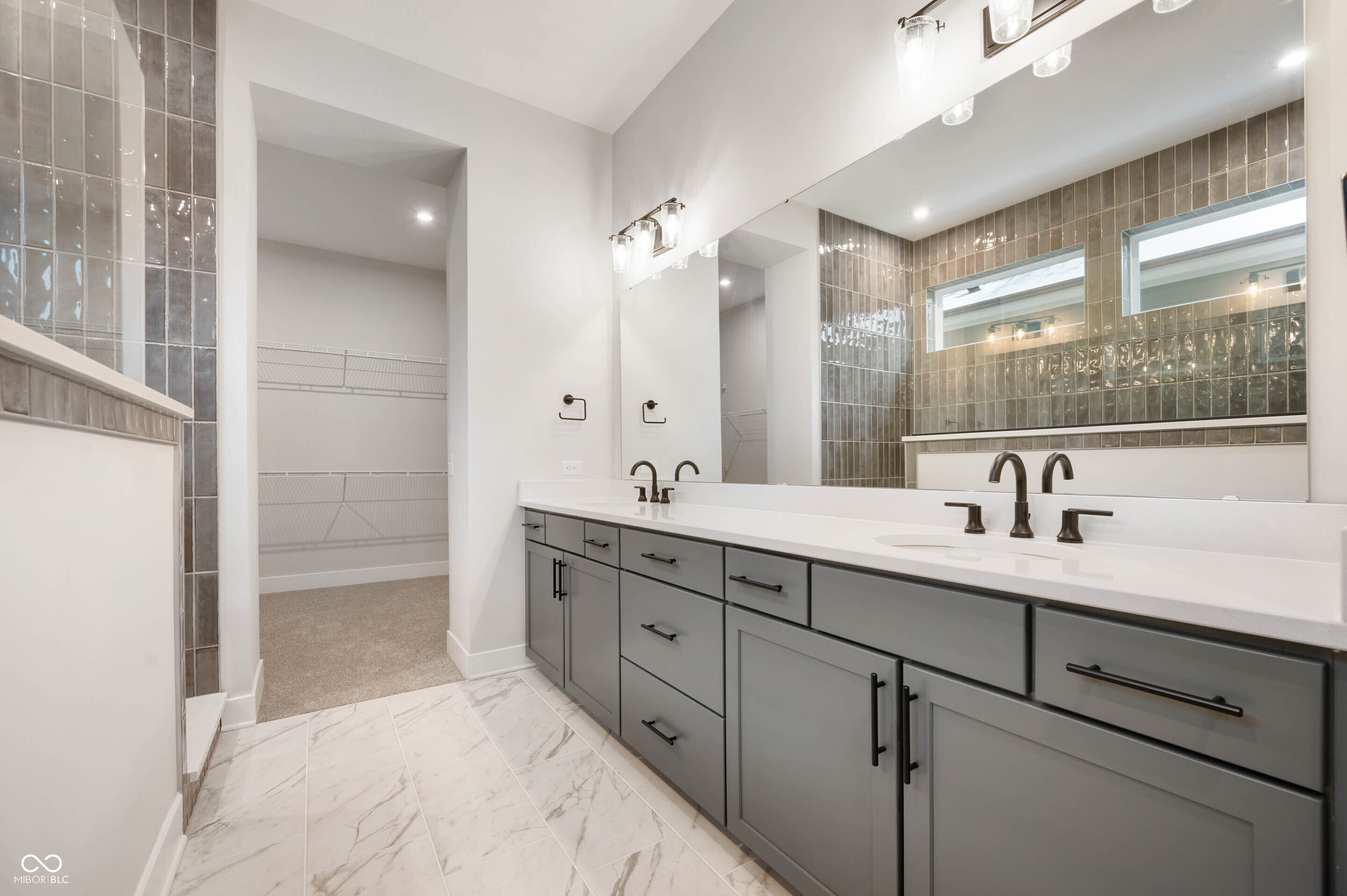 20016 Meadow Neck Road