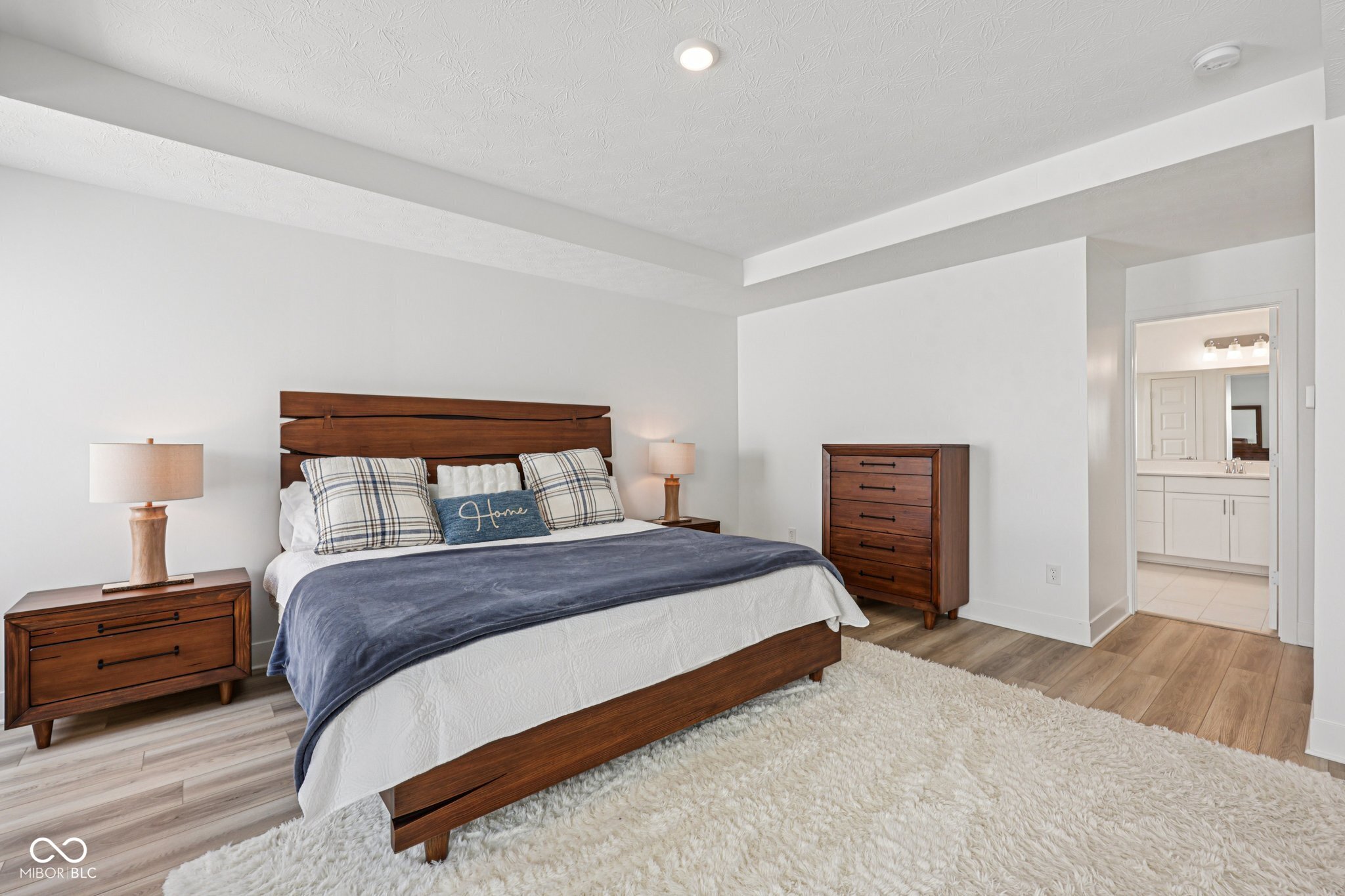 1382 Chatham Hills Boulevard