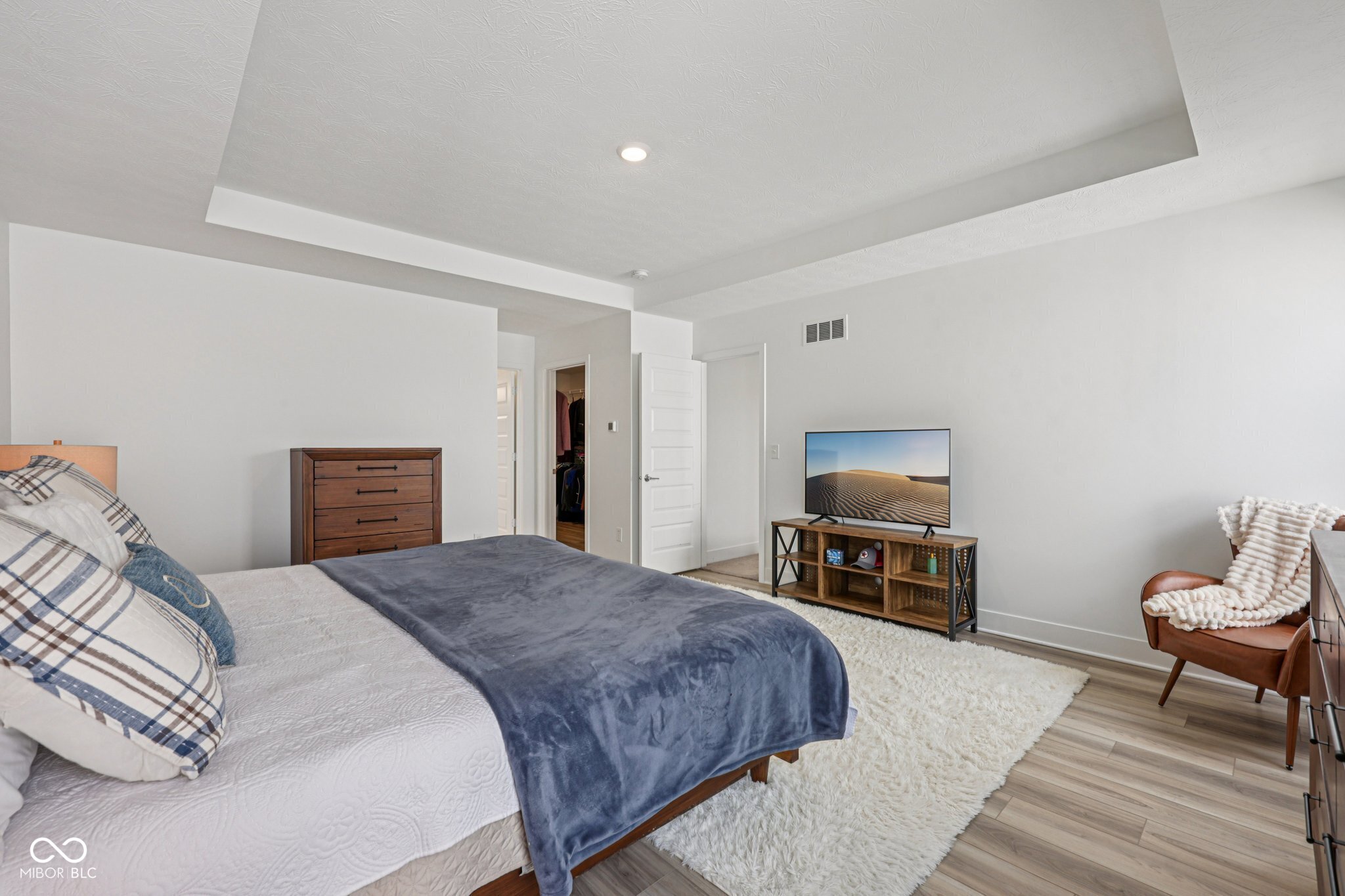 1382 Chatham Hills Boulevard