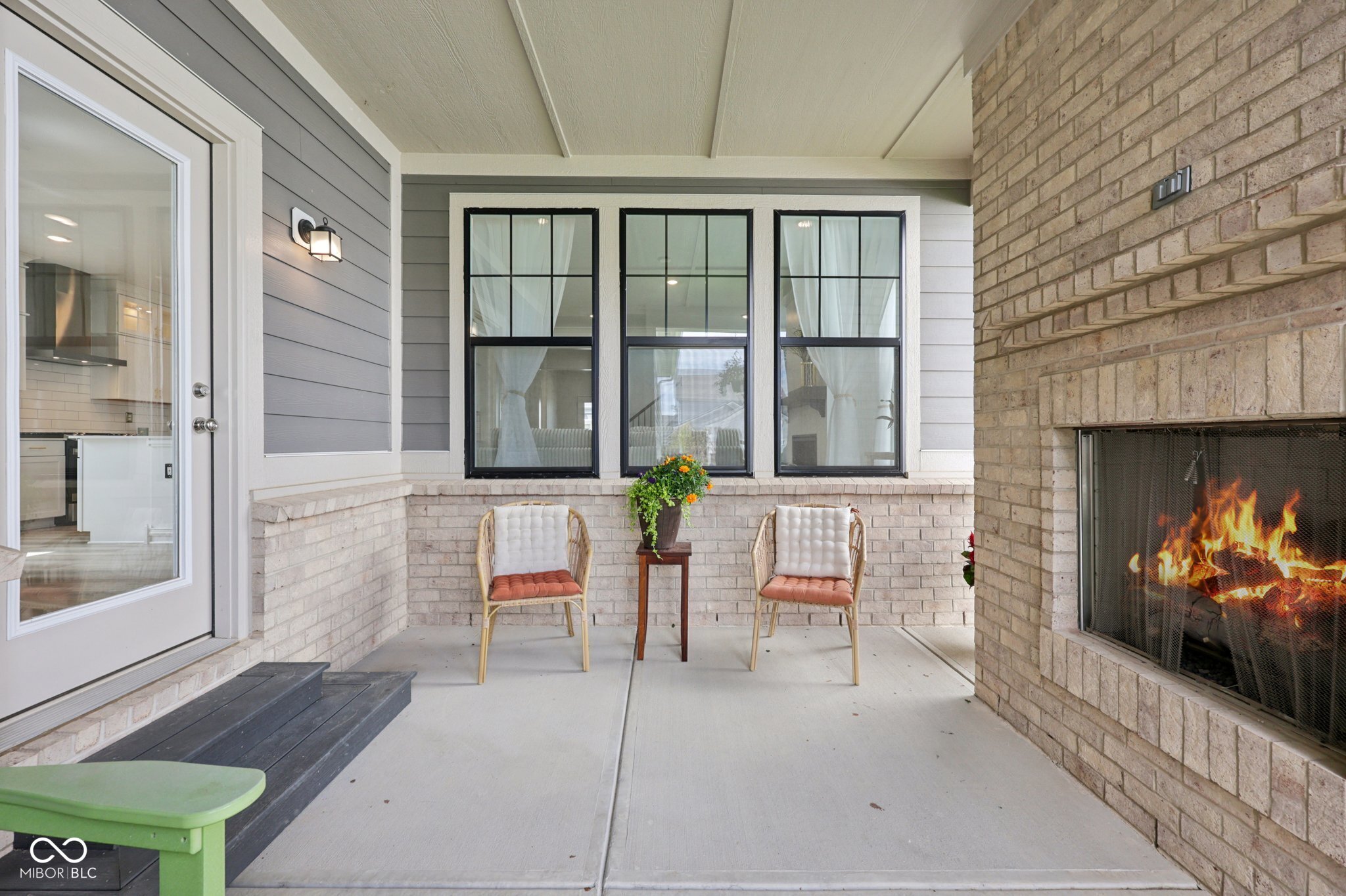 1382 Chatham Hills Boulevard