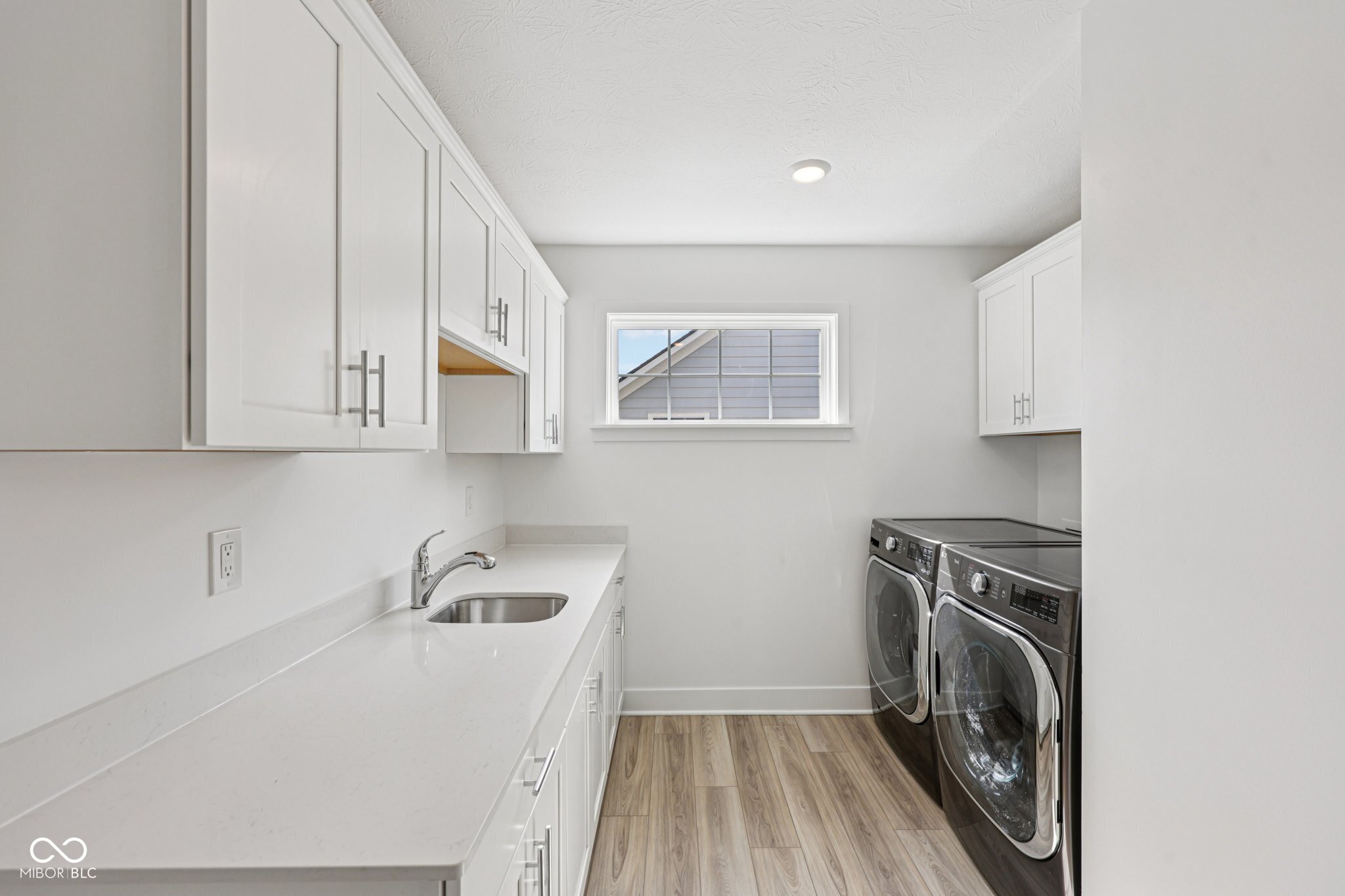 1382 Chatham Hills Boulevard