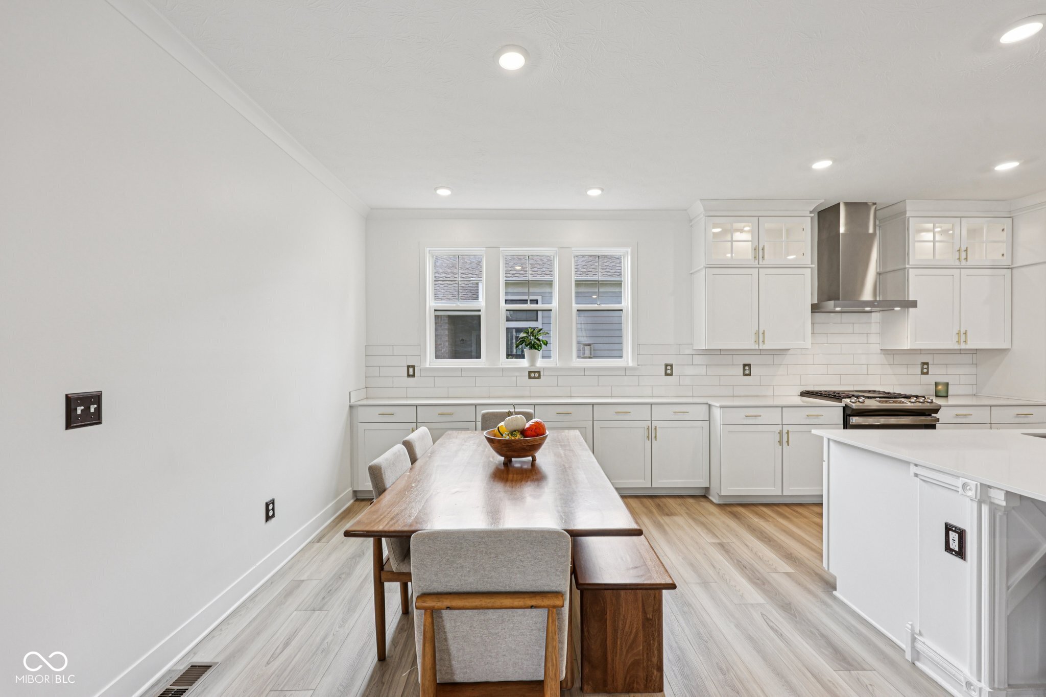 1382 Chatham Hills Boulevard