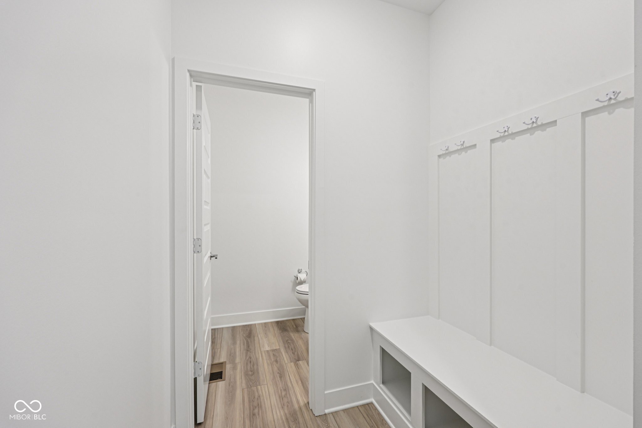 1382 Chatham Hills Boulevard