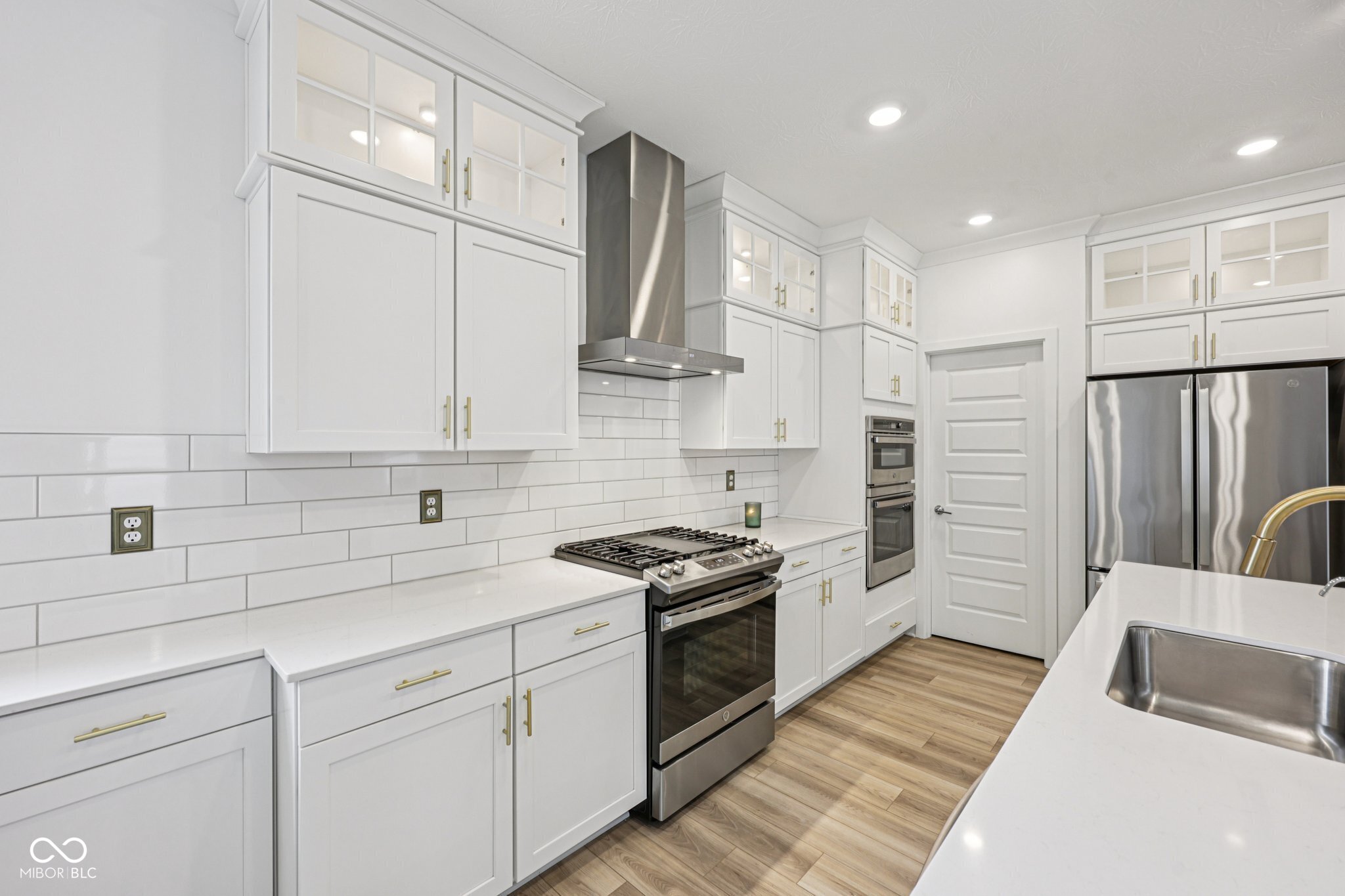 1382 Chatham Hills Boulevard