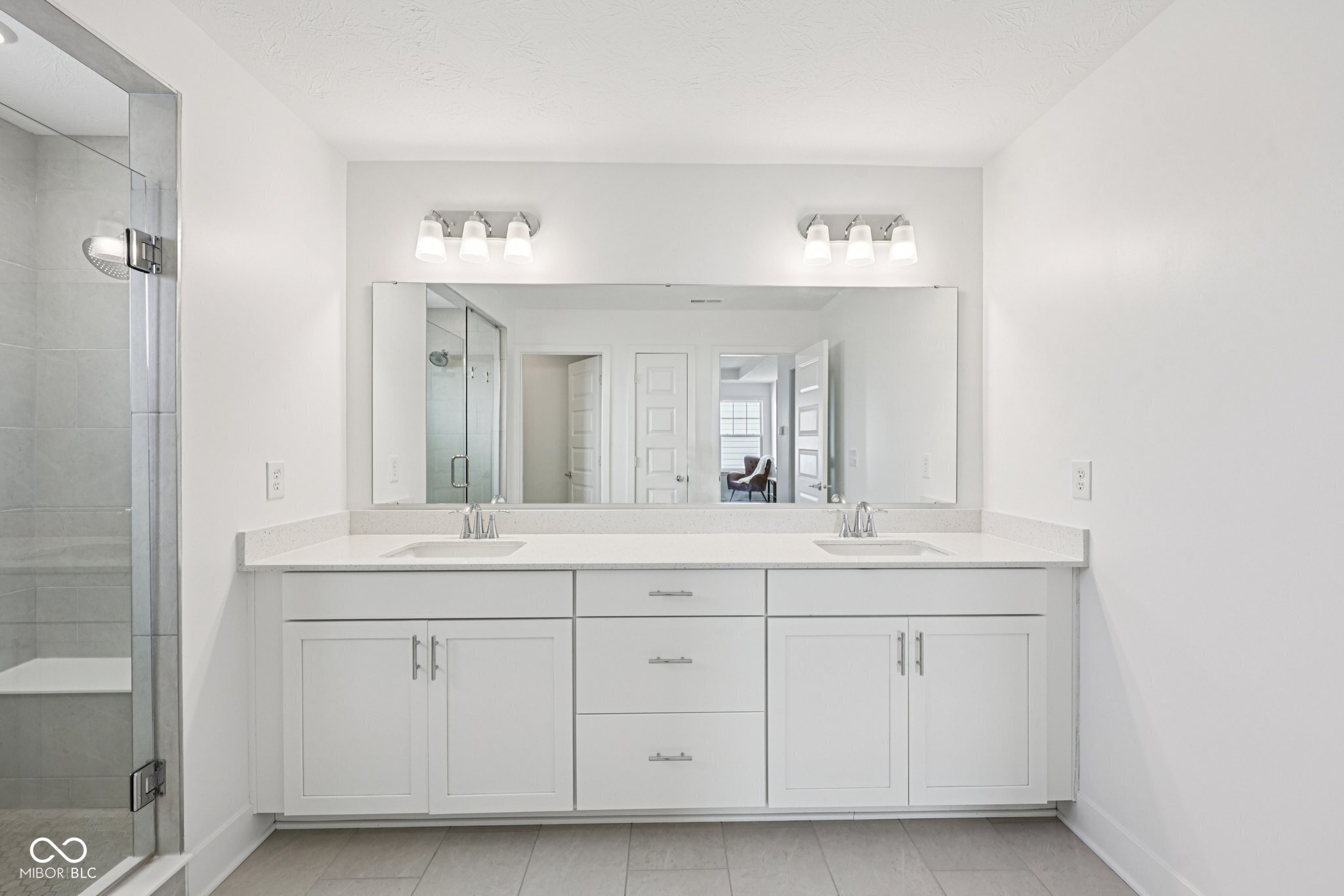 1382 Chatham Hills Boulevard