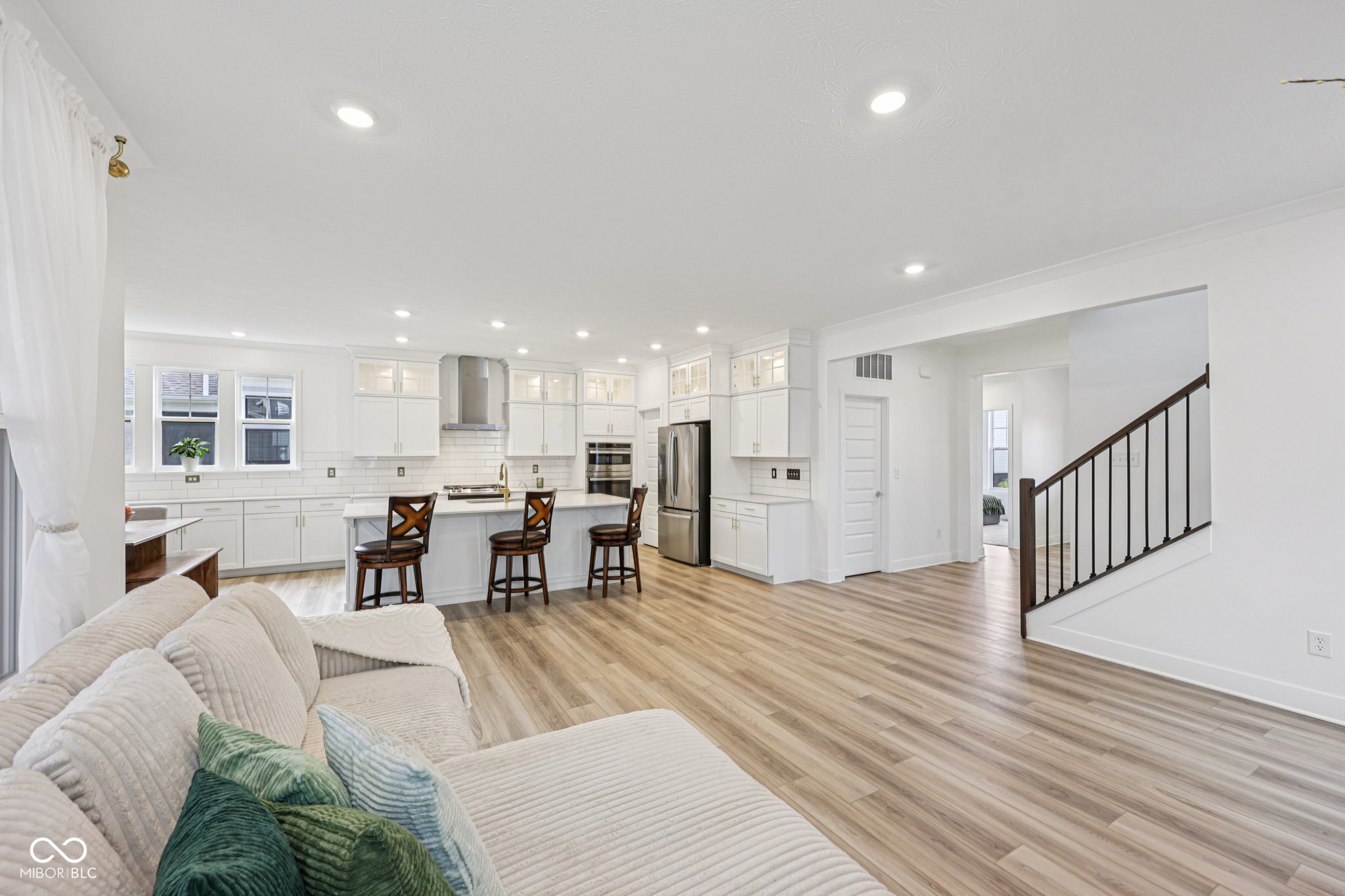 1382 Chatham Hills Boulevard