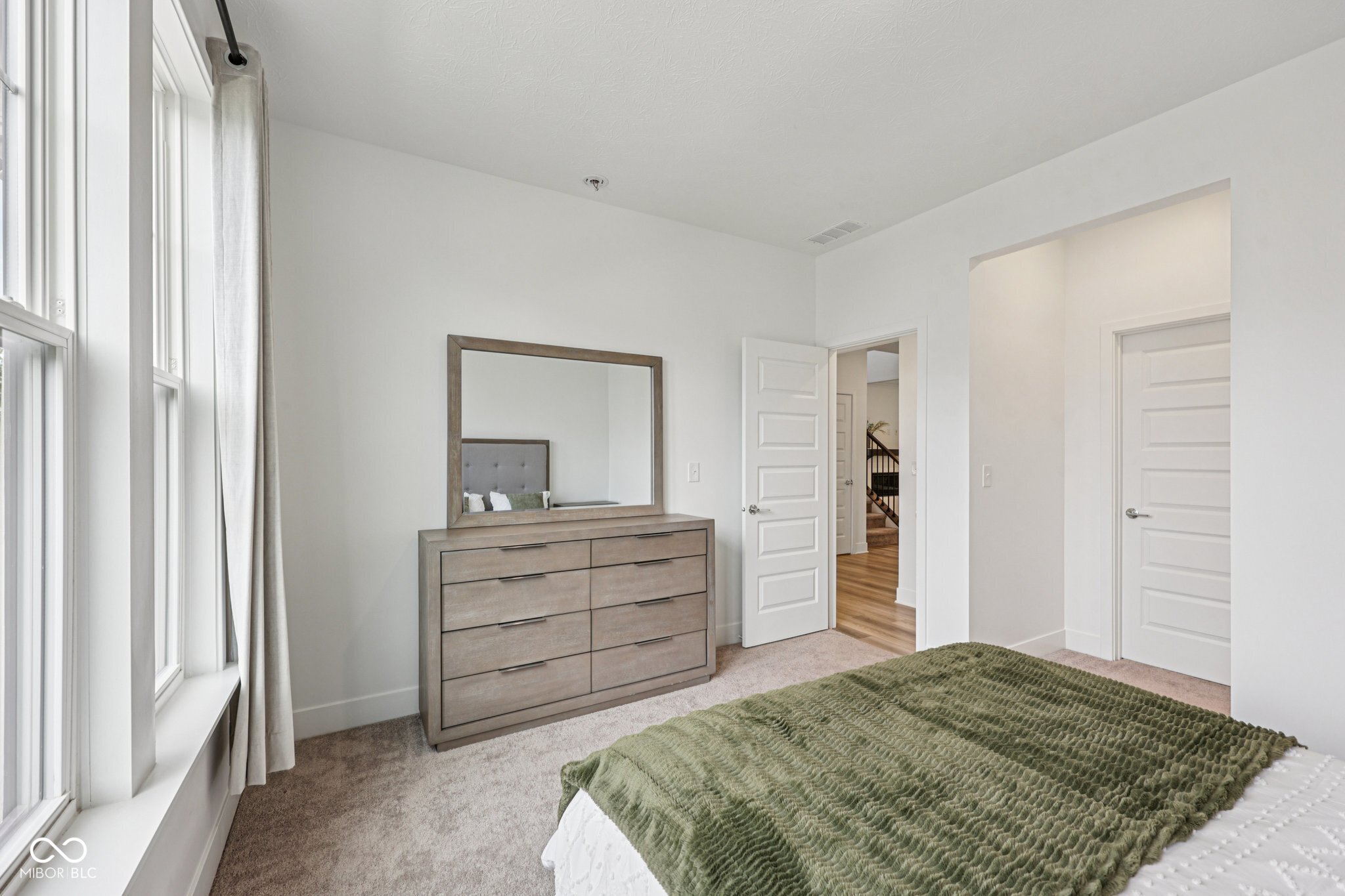 1382 Chatham Hills Boulevard