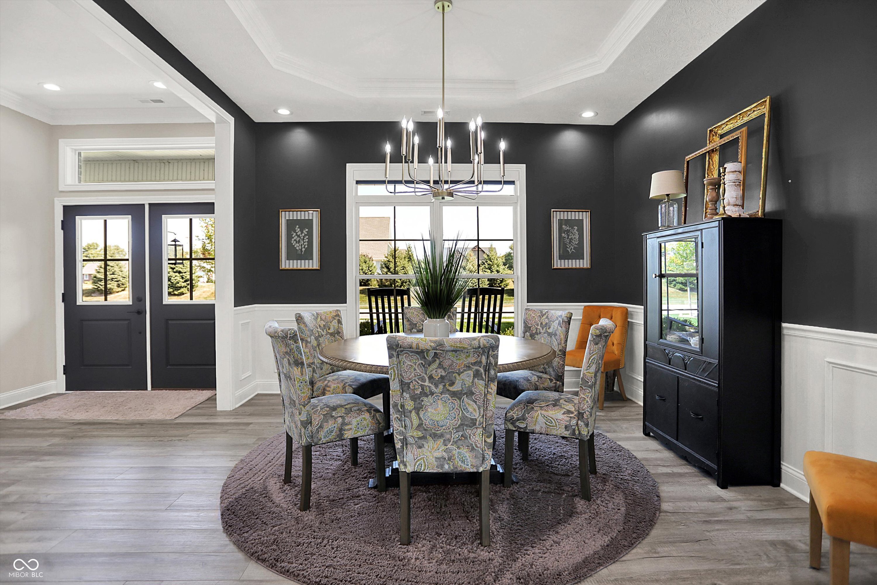 1246 Meadowbrook Lane