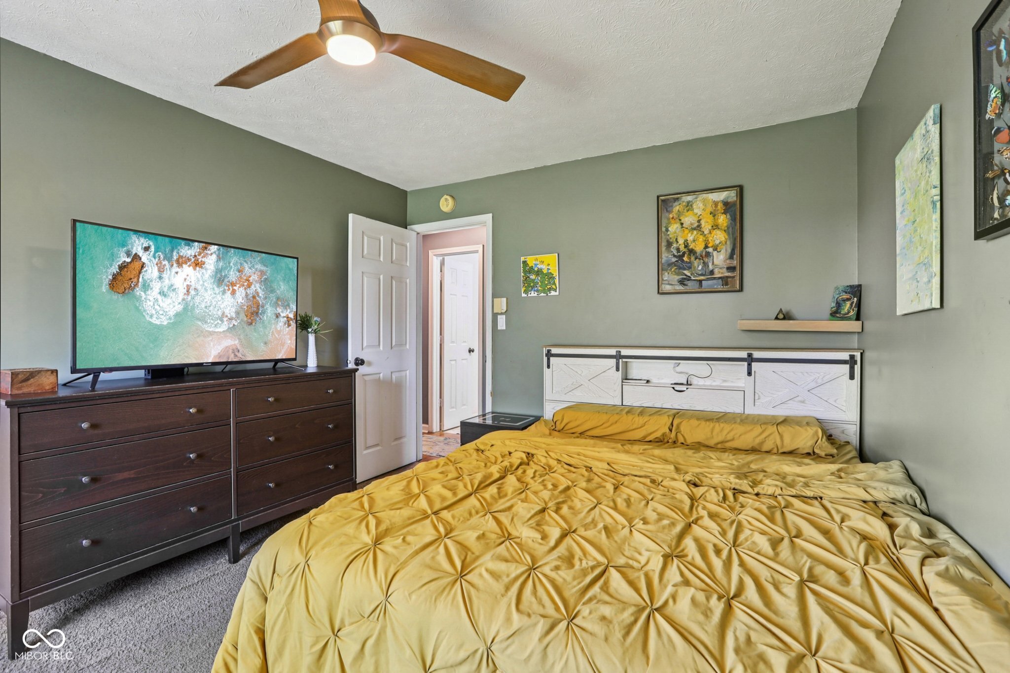 3132 N River Shore Place