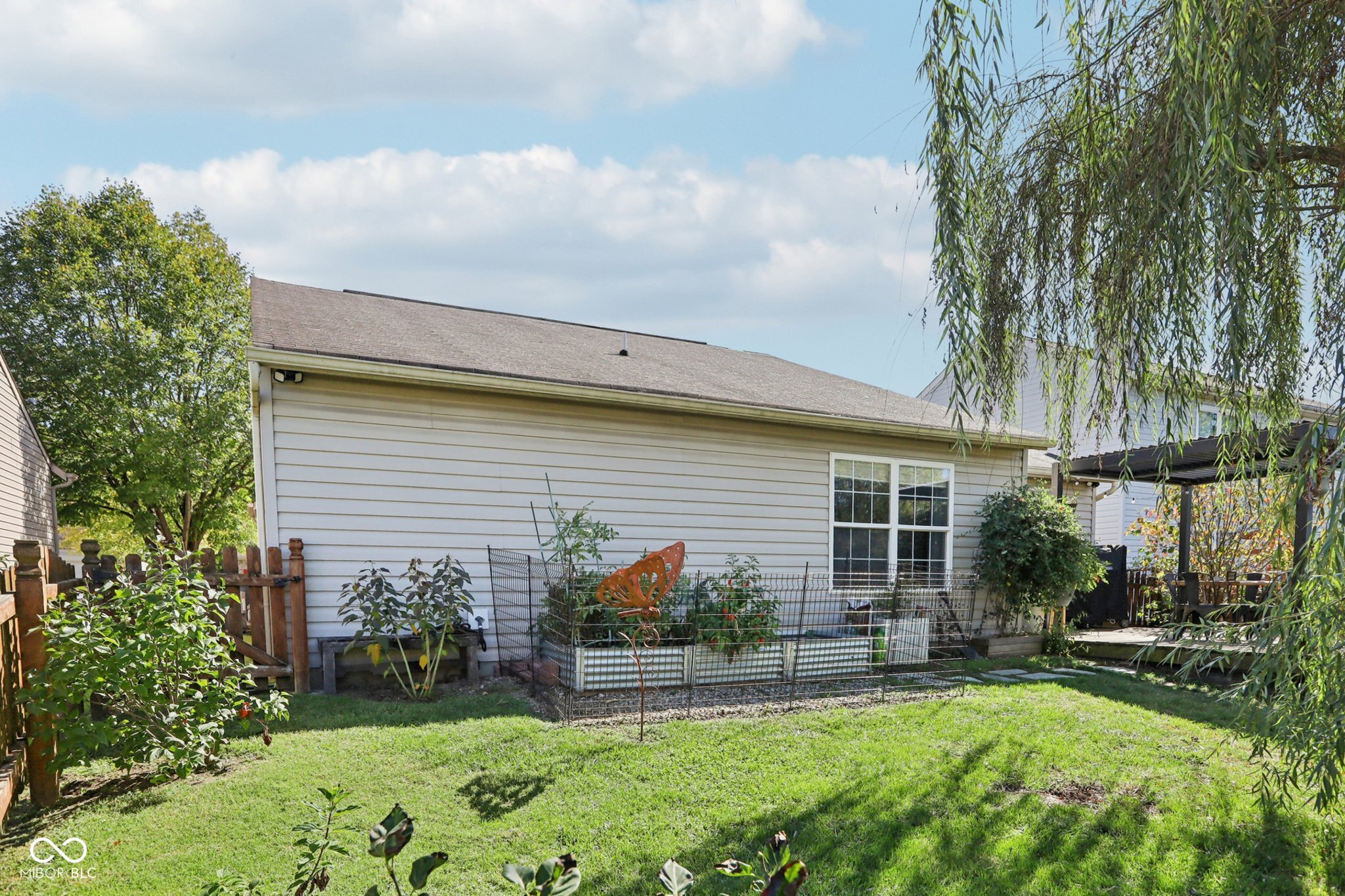 3132 N River Shore Place