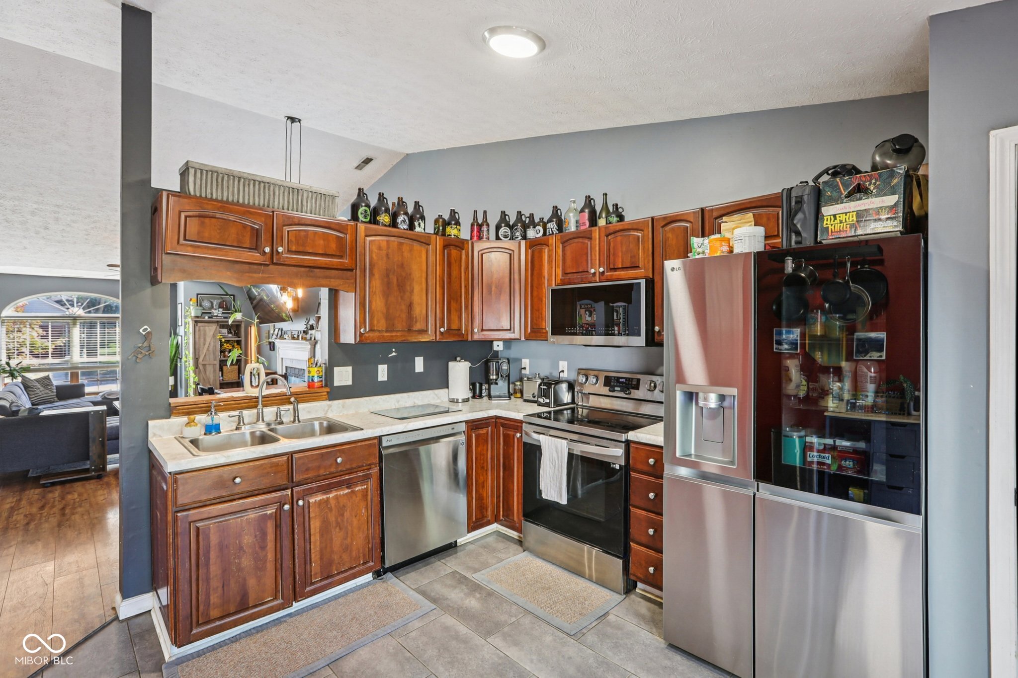 3132 N River Shore Place