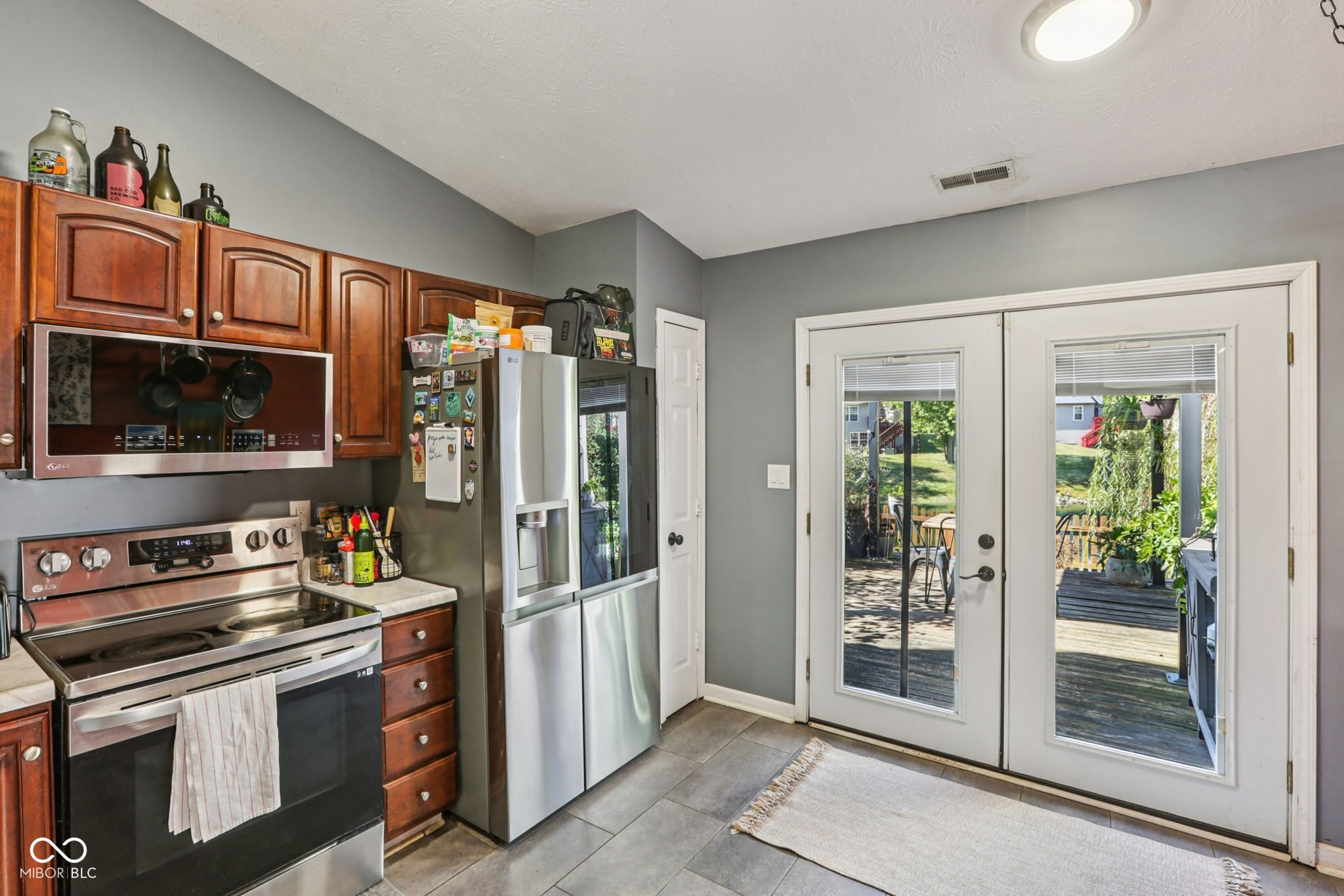 3132 N River Shore Place