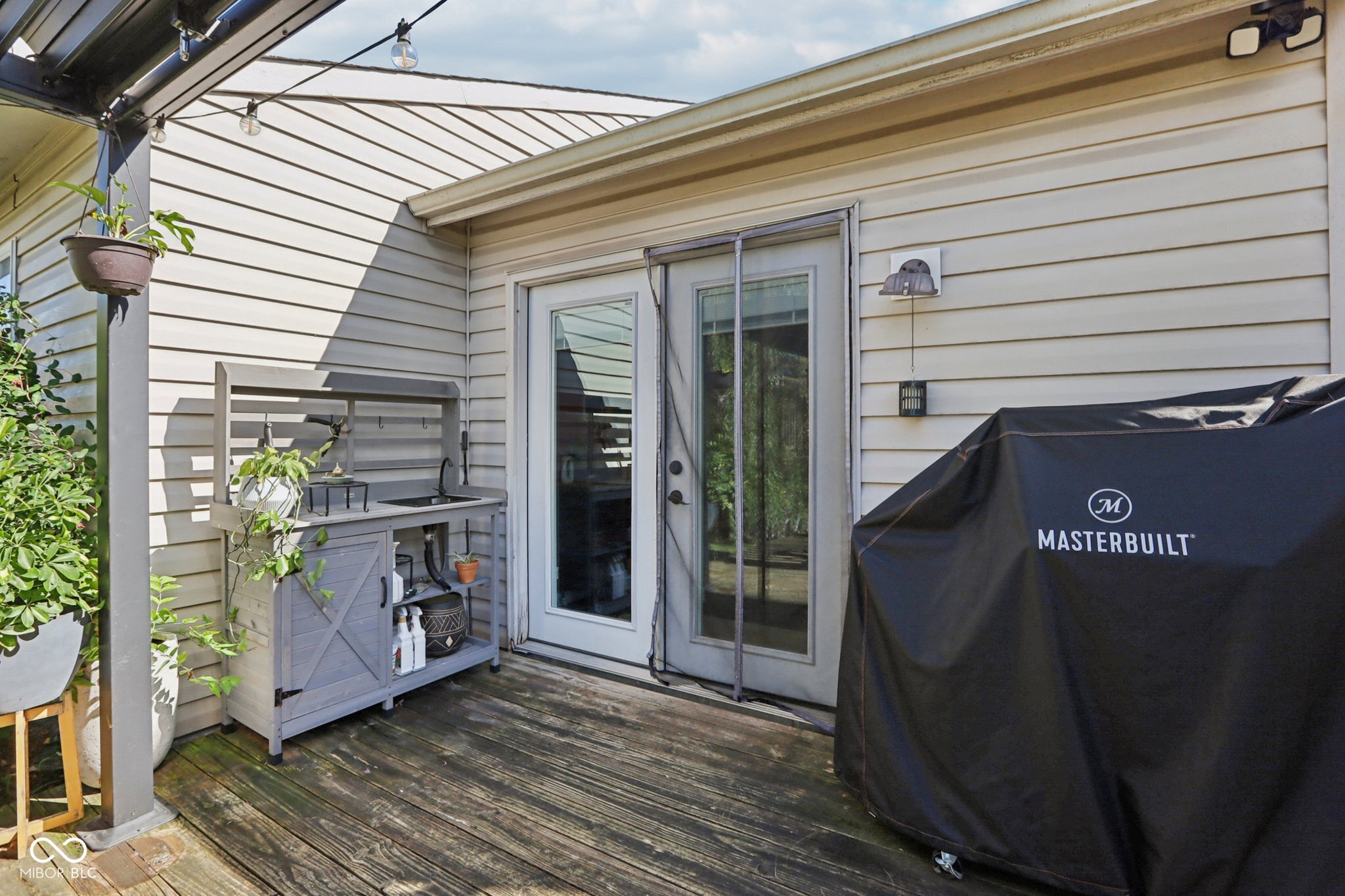 3132 N River Shore Place