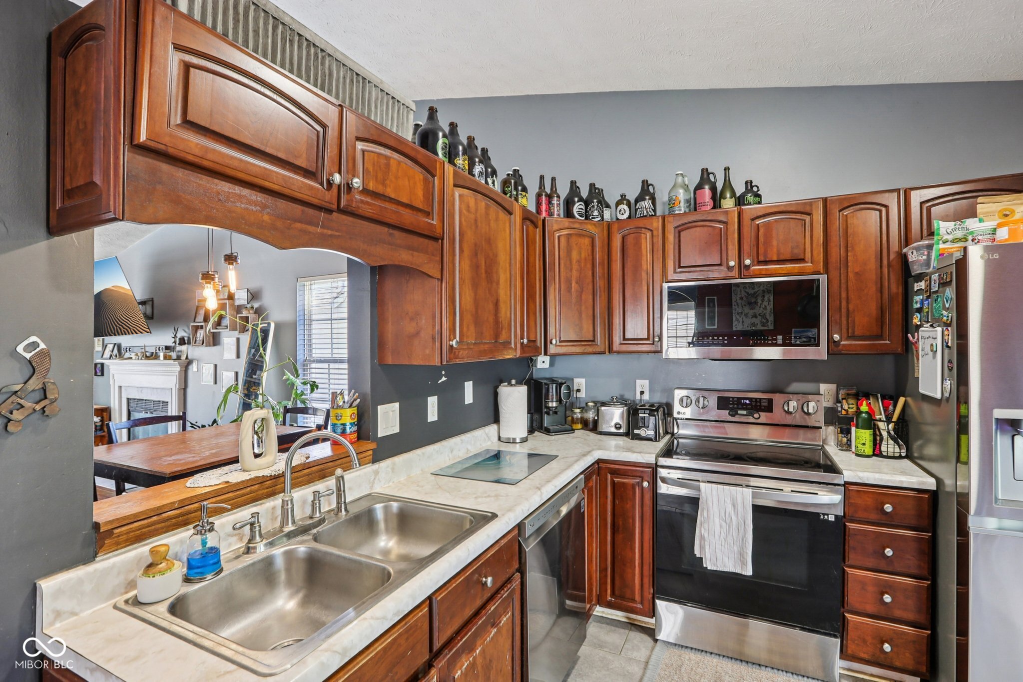 3132 N River Shore Place