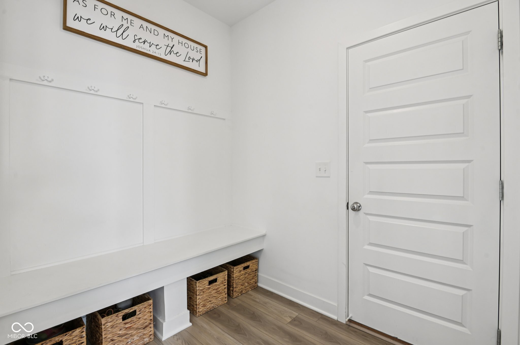 1432 Chatham Hills Boulevard