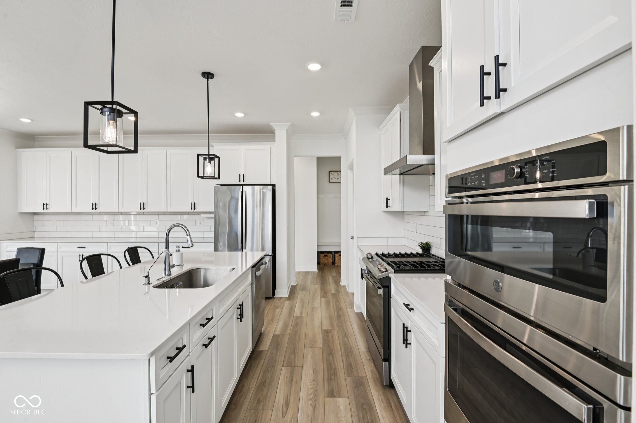 1432 Chatham Hills Boulevard