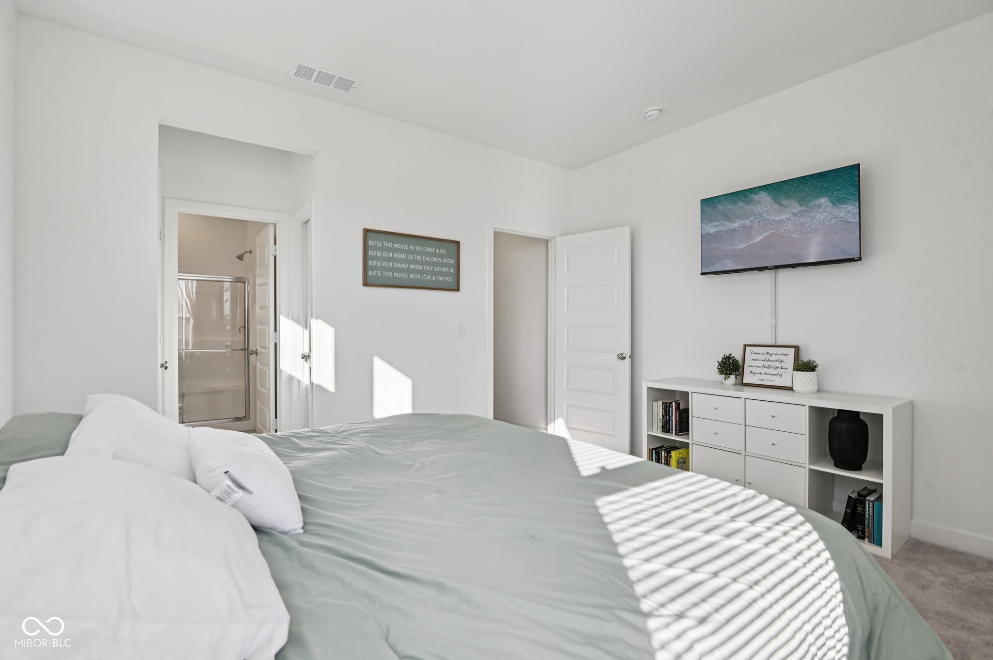 1432 Chatham Hills Boulevard