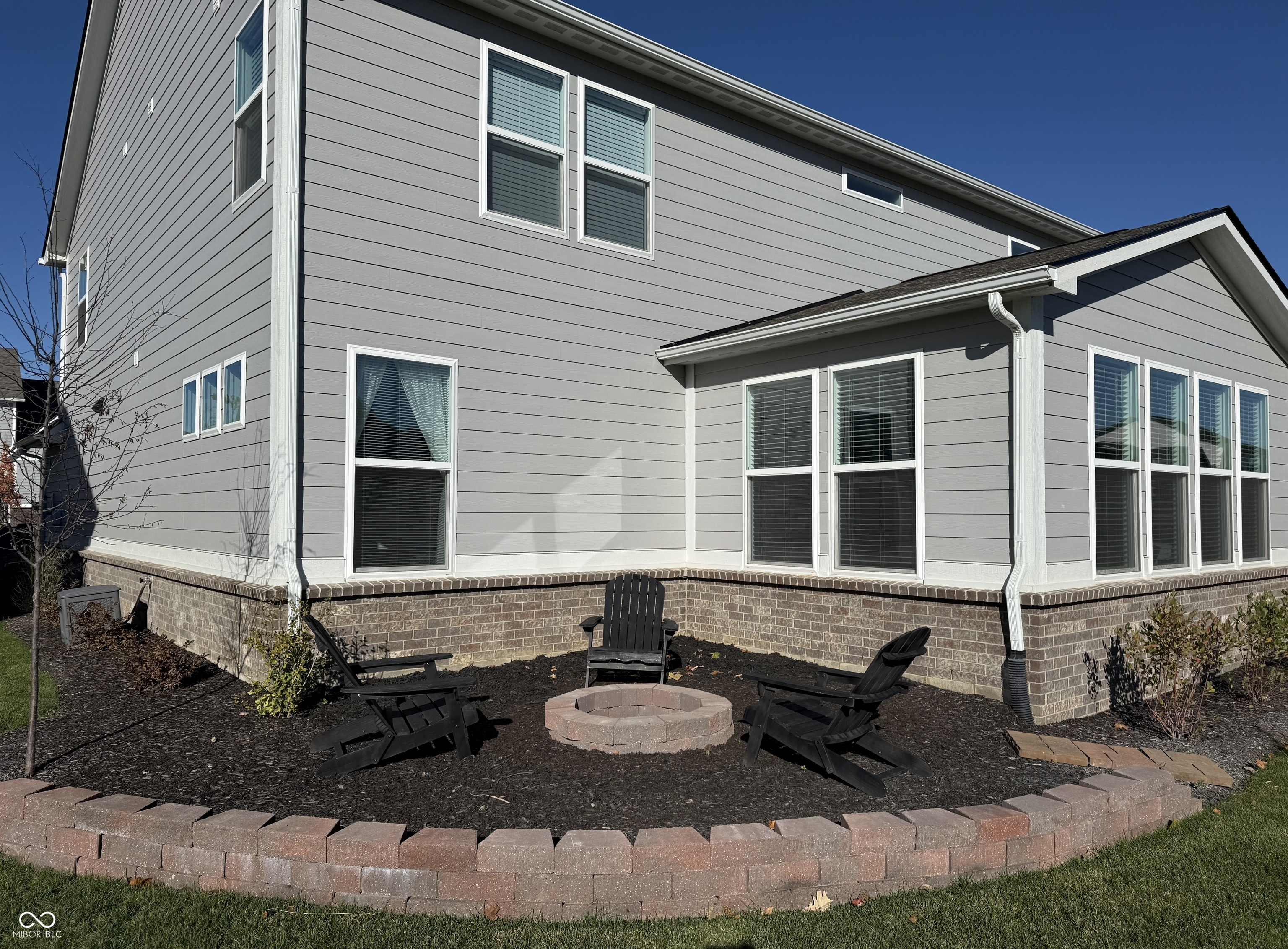 1432 Chatham Hills Boulevard