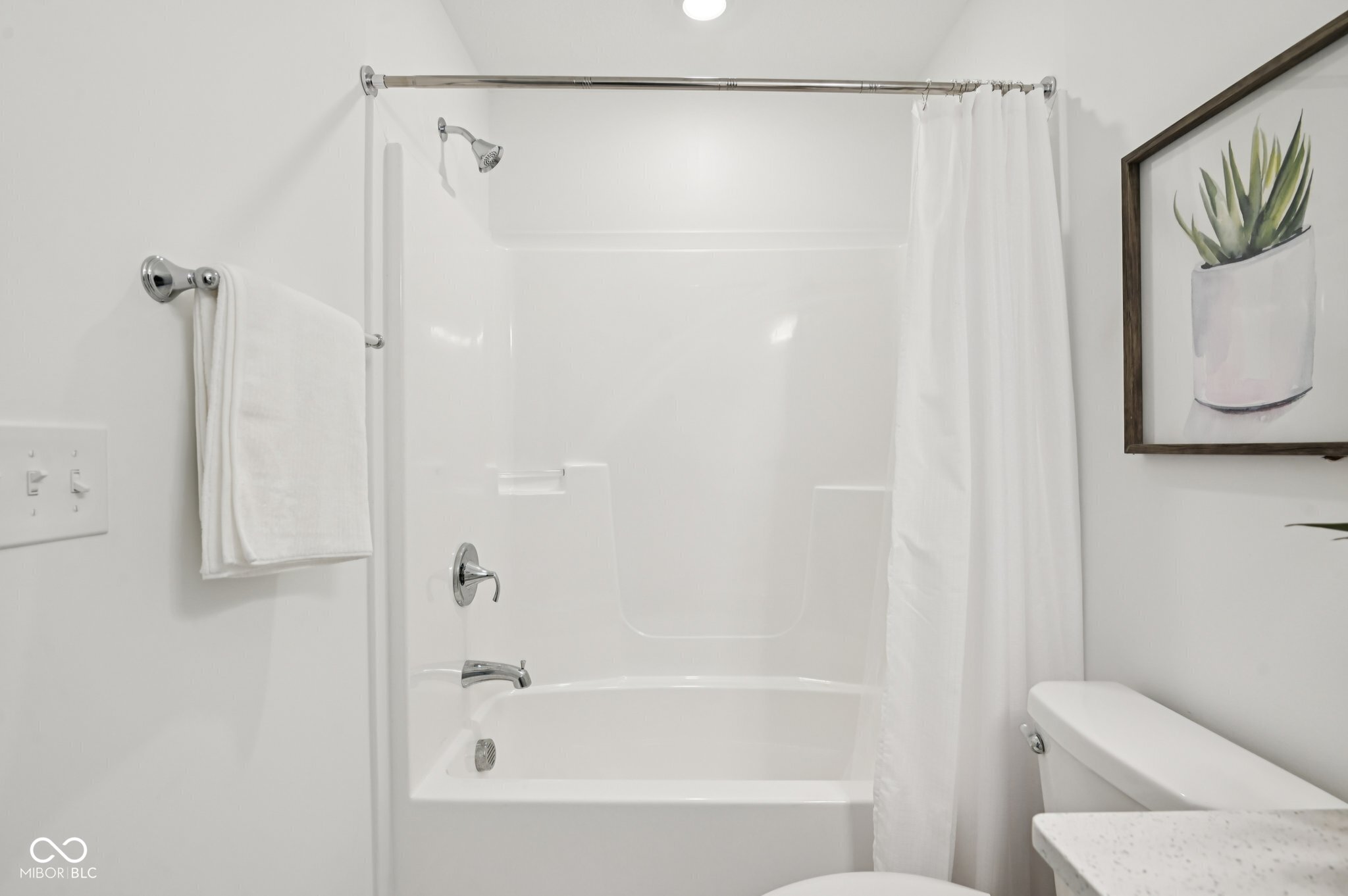 1432 Chatham Hills Boulevard