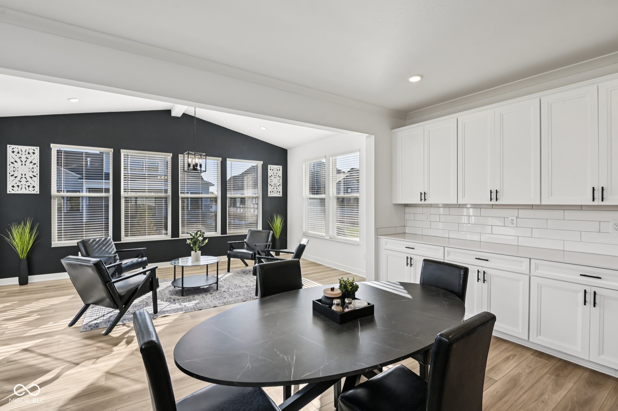 1432 Chatham Hills Boulevard