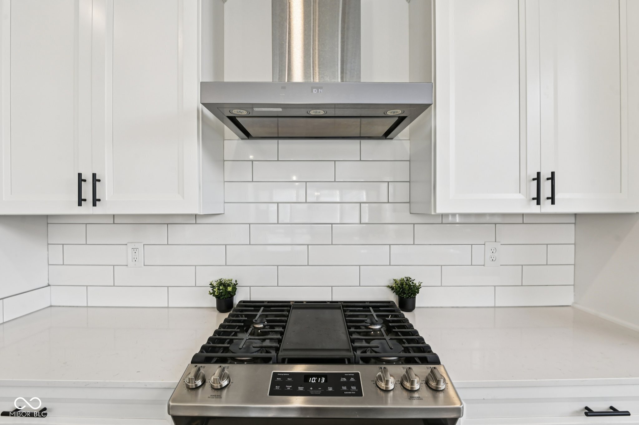 1432 Chatham Hills Boulevard