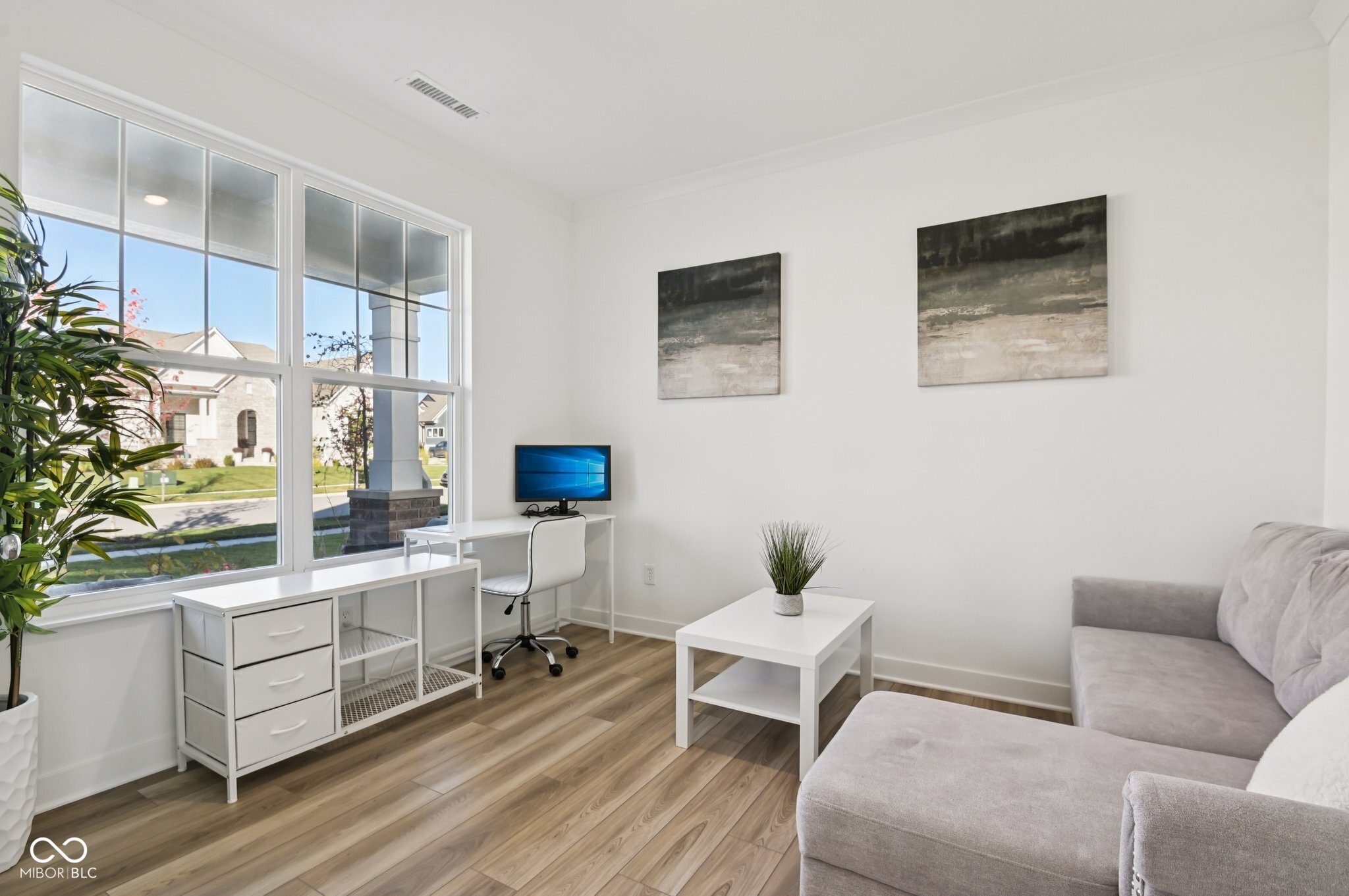 1432 Chatham Hills Boulevard